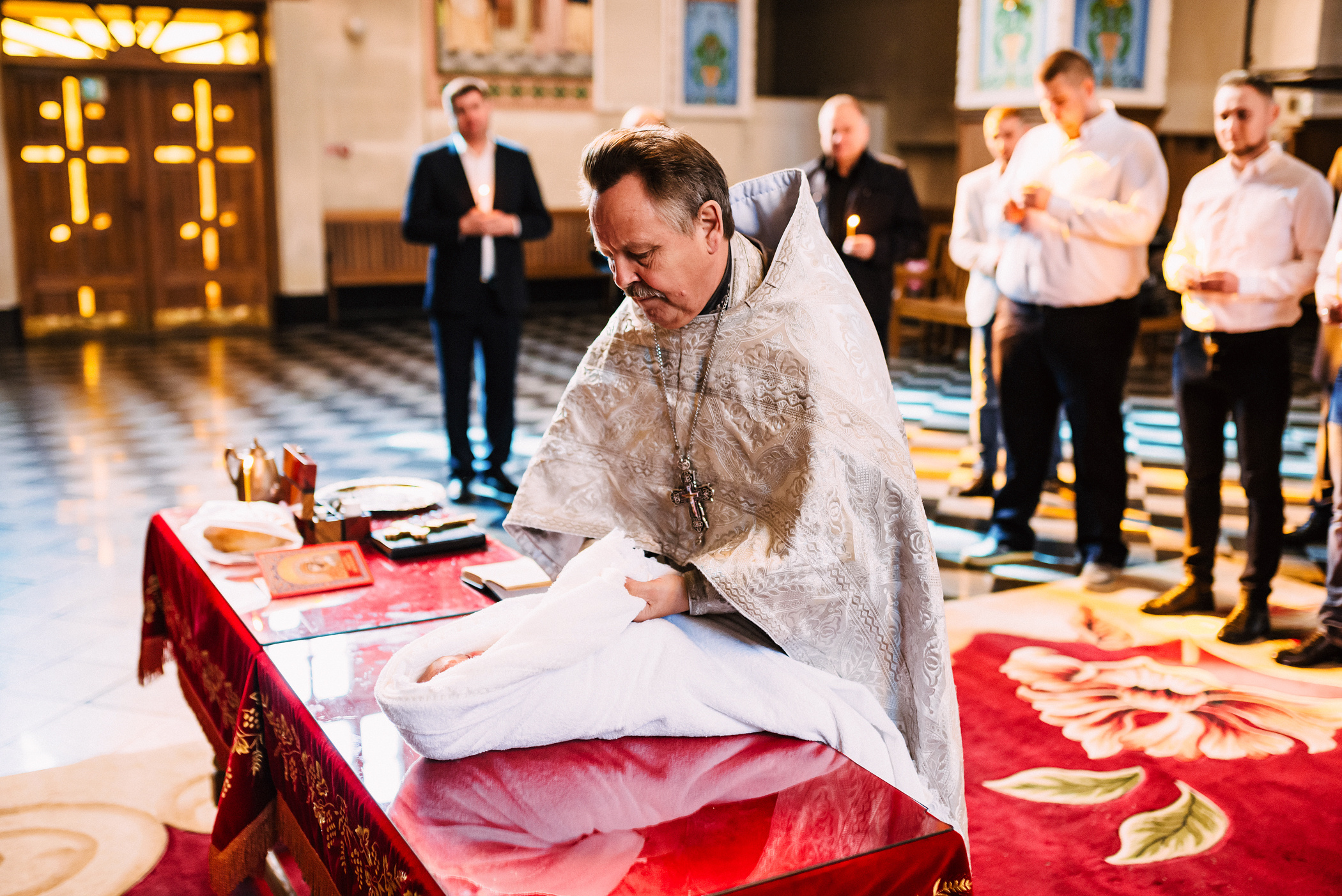 Хрещення маленького янголятка. Весільний фотограф | Рівне | Львів | Ваш фотограф на весілля