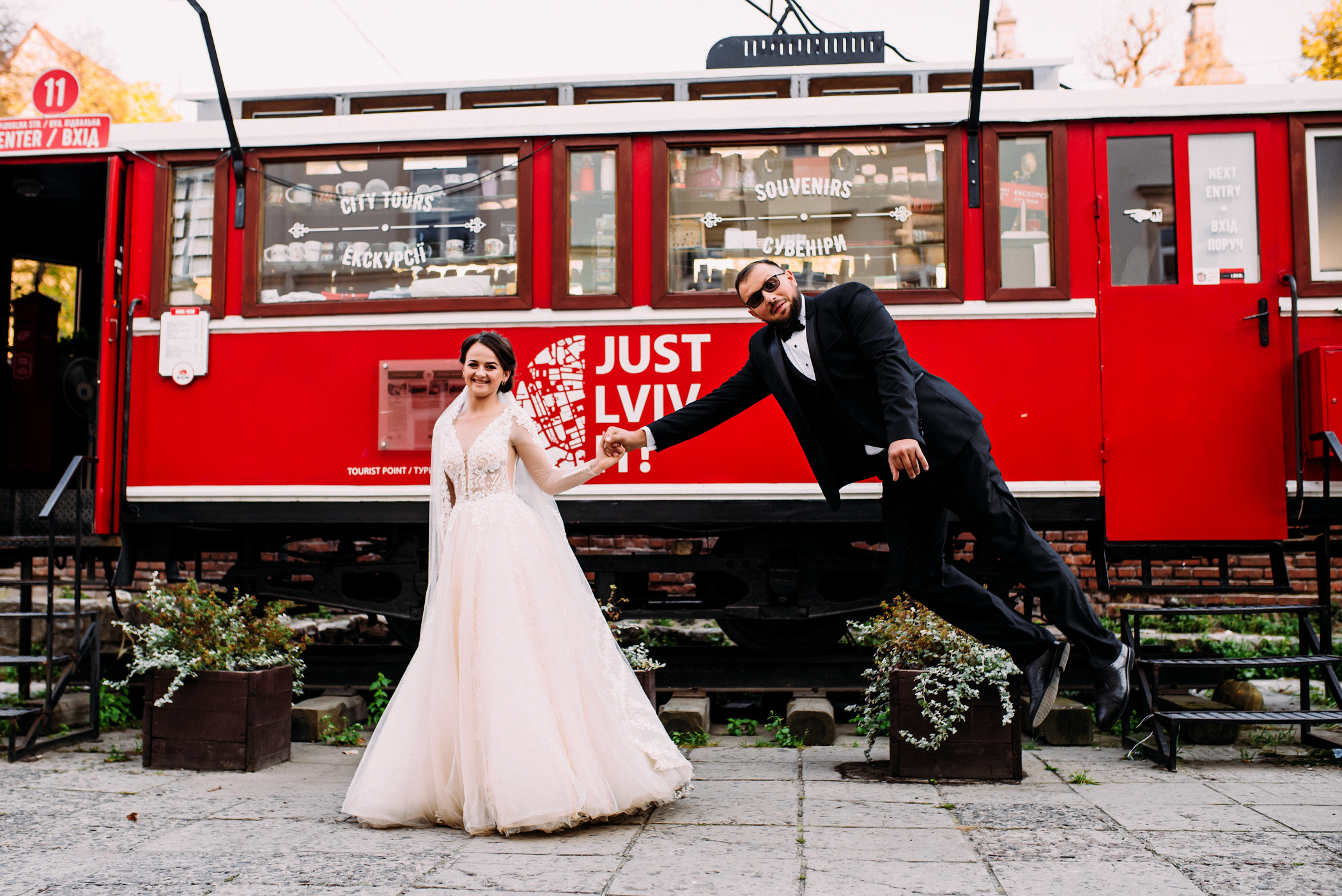 Романтична прогулянка Львовом. Весільний фотограф | Рівне | Львів | Ваш фотограф на весілля
