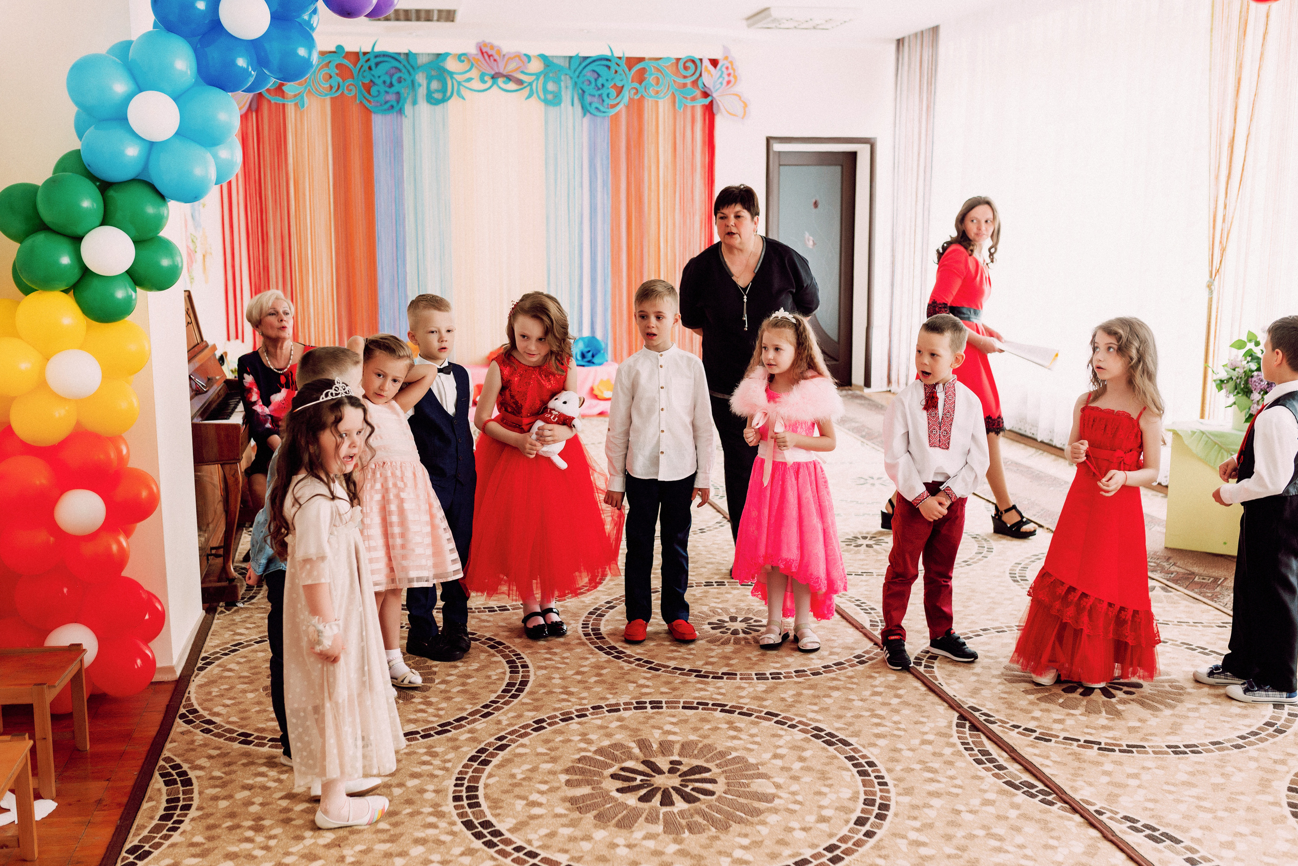 Ранок в садочку. Весільний фотограф | Рівне | Львів | Ваш фотограф на весілля