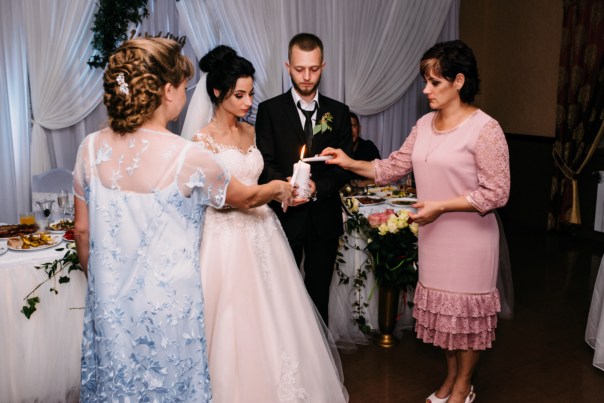 Весільна фотозйомка гарної пари в Рівному. Весільний фотограф | Рівне | Львів | Ваш фотограф на весілля