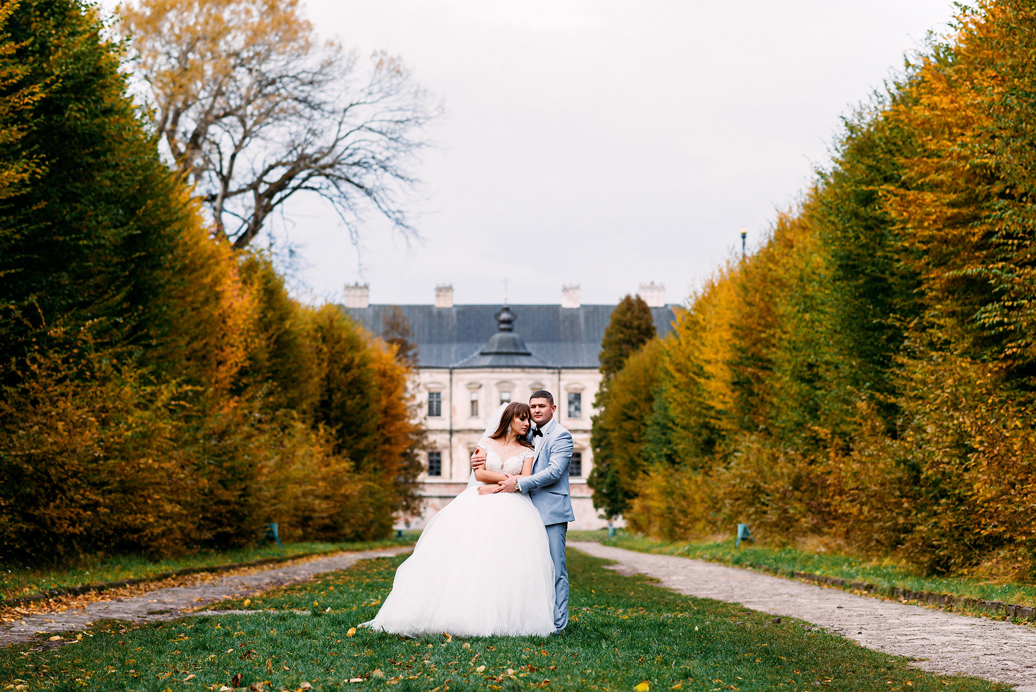 Крута зйомка в Підгорецькому замку. Весільний фотограф | Рівне | Львів | Ваш фотограф на весілля