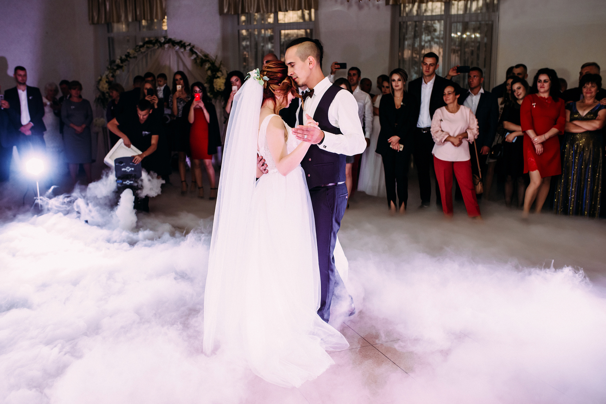 Атмосферне весілля закоханих молодят. Весільний фотограф | Рівне | Львів | Ваш фотограф на весілля