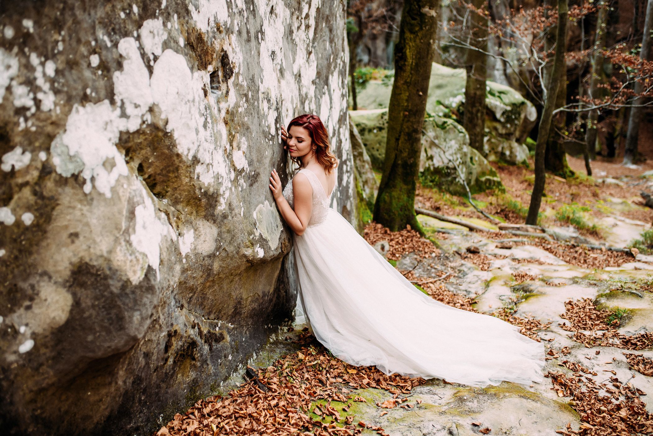 Післявесільна фотосесія в скелях Довбуша. Весільний фотограф | Рівне | Львів | Ваш фотограф на весілля
