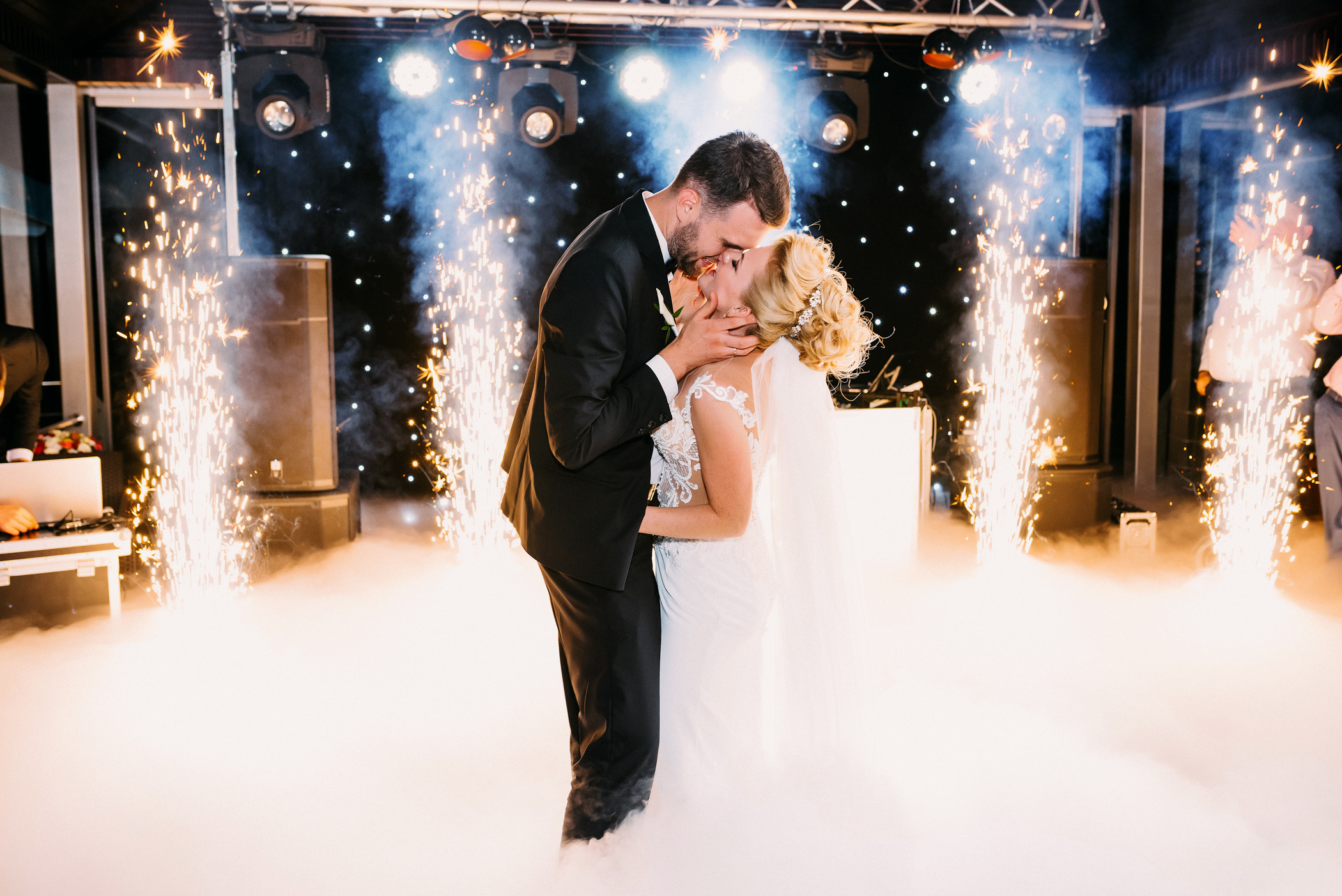 Весілля вишуканої пари у Львові. Весільний фотограф | Рівне | Львів | Ваш фотограф на весілля