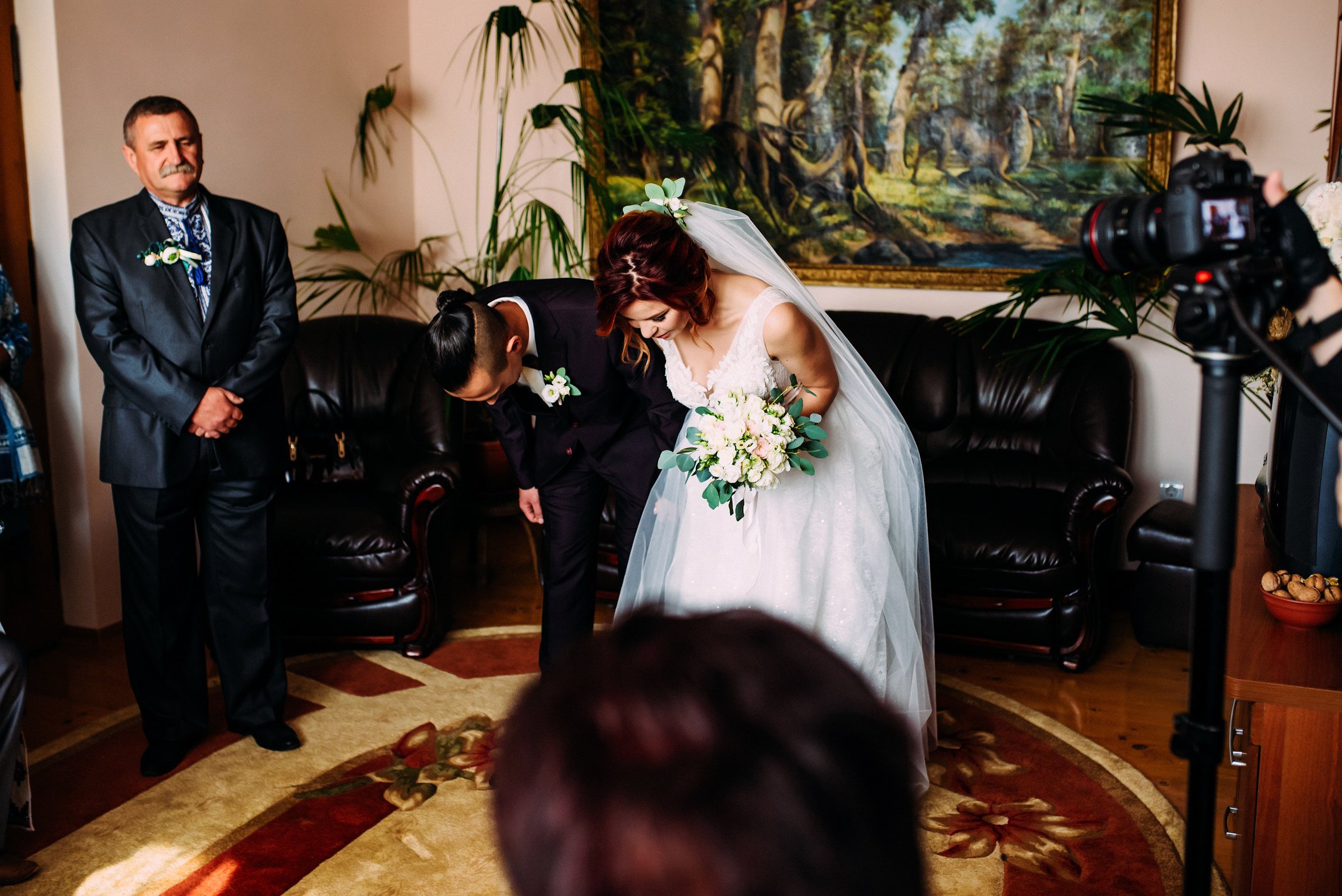 Атмосферне весілля закоханих молодят. Весільний фотограф | Рівне | Львів | Ваш фотограф на весілля