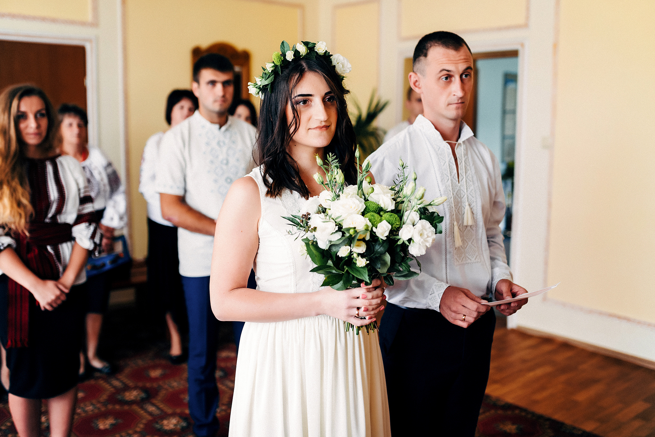 Реєстрація шлюбу в українському стилі. Весільний фотограф | Рівне | Львів | Ваш фотограф на весілля