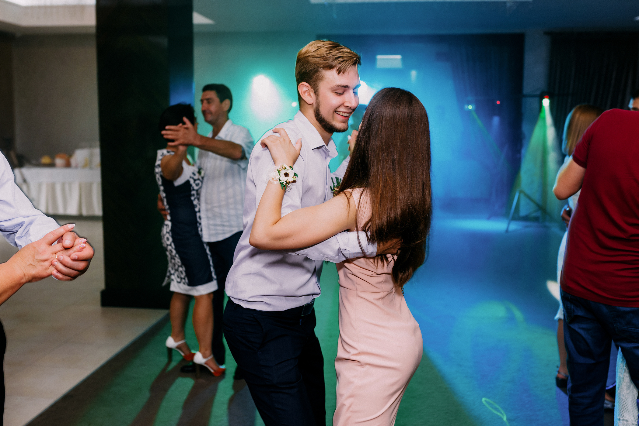 Тепле літнє весілля Юлії та Івана. Весільний фотограф | Рівне | Львів | Ваш фотограф на весілля