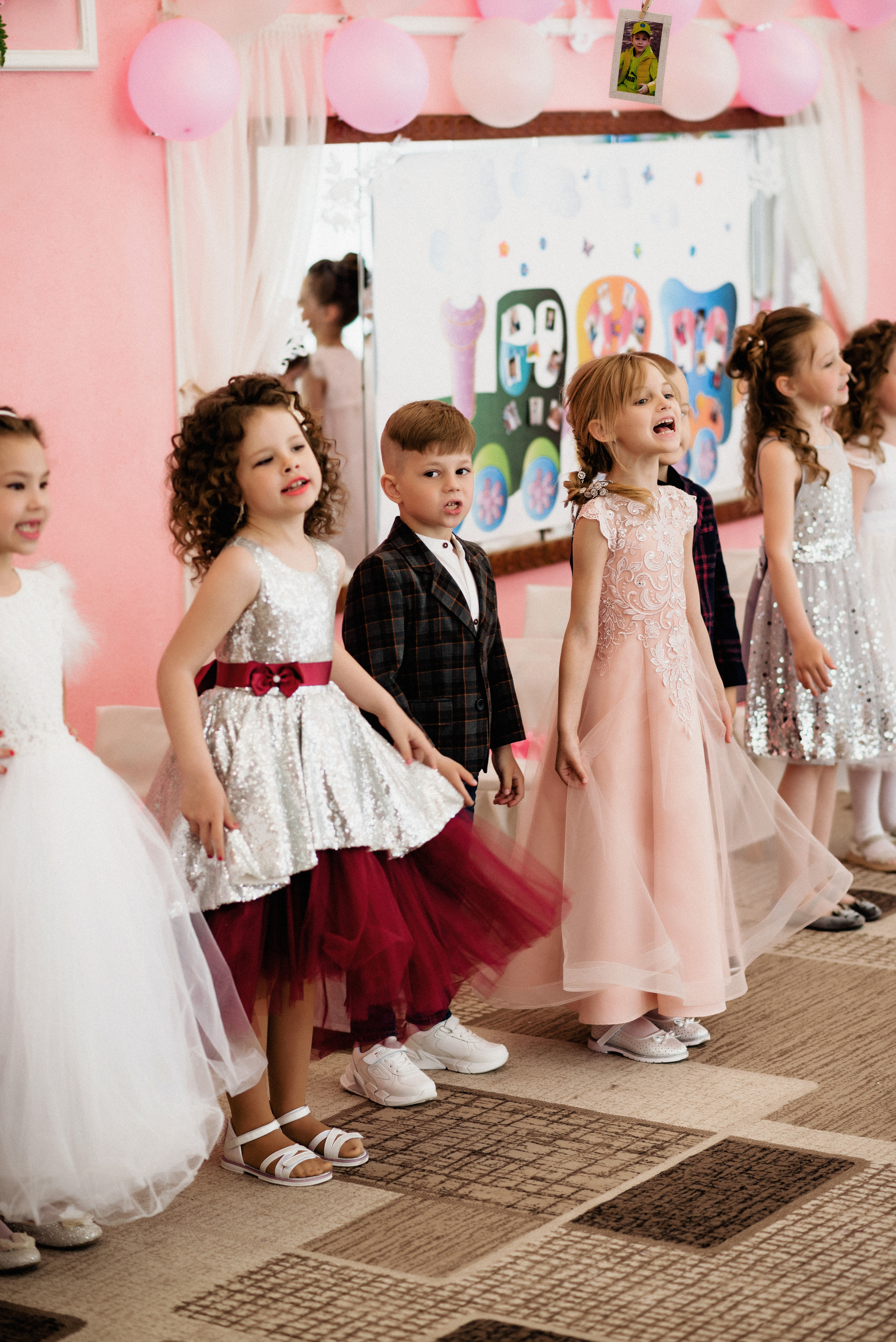 Випускний в садочку. Весільний фотограф | Рівне | Львів | Ваш фотограф на весілля