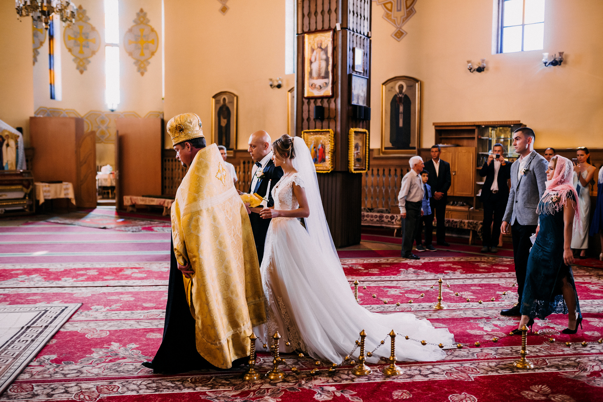 Інтернаціональне весілля в Дубенському замку. Весільний фотограф | Рівне | Львів | Ваш фотограф на весілля