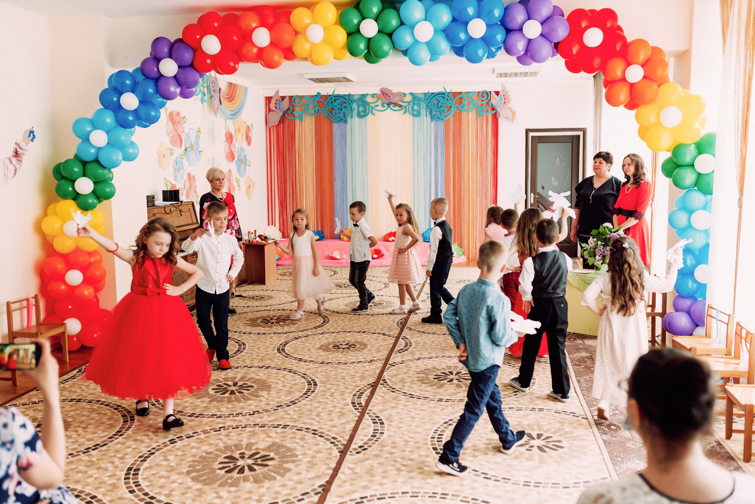 Ранок в садочку. Весільний фотограф | Рівне | Львів | Ваш фотограф на весілля