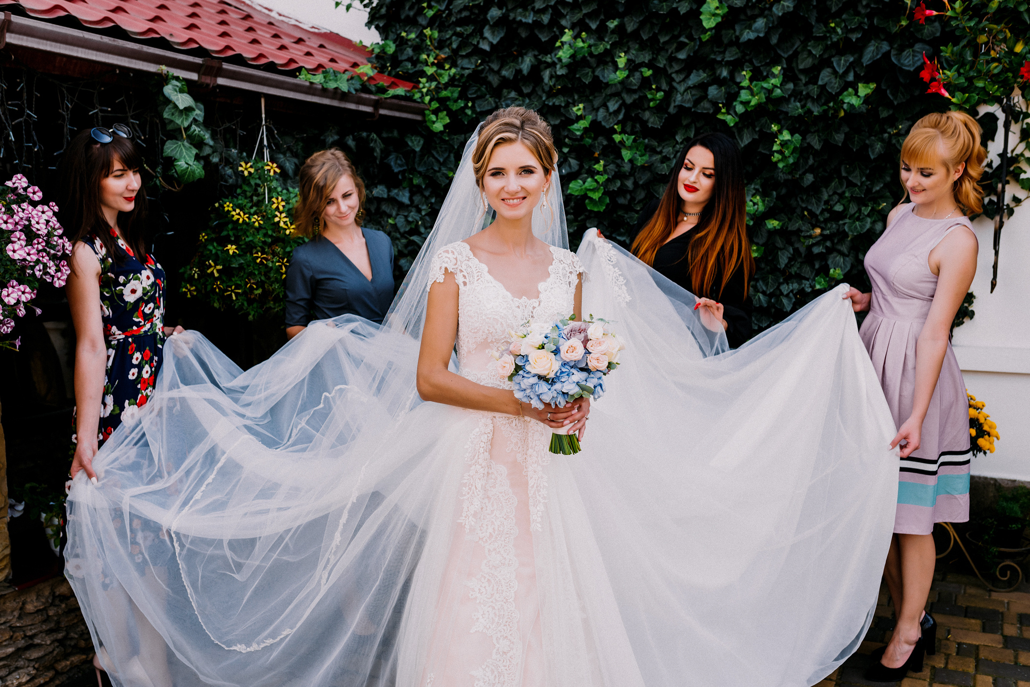Інтернаціональне весілля в Дубенському замку. Весільний фотограф | Рівне | Львів | Ваш фотограф на весілля