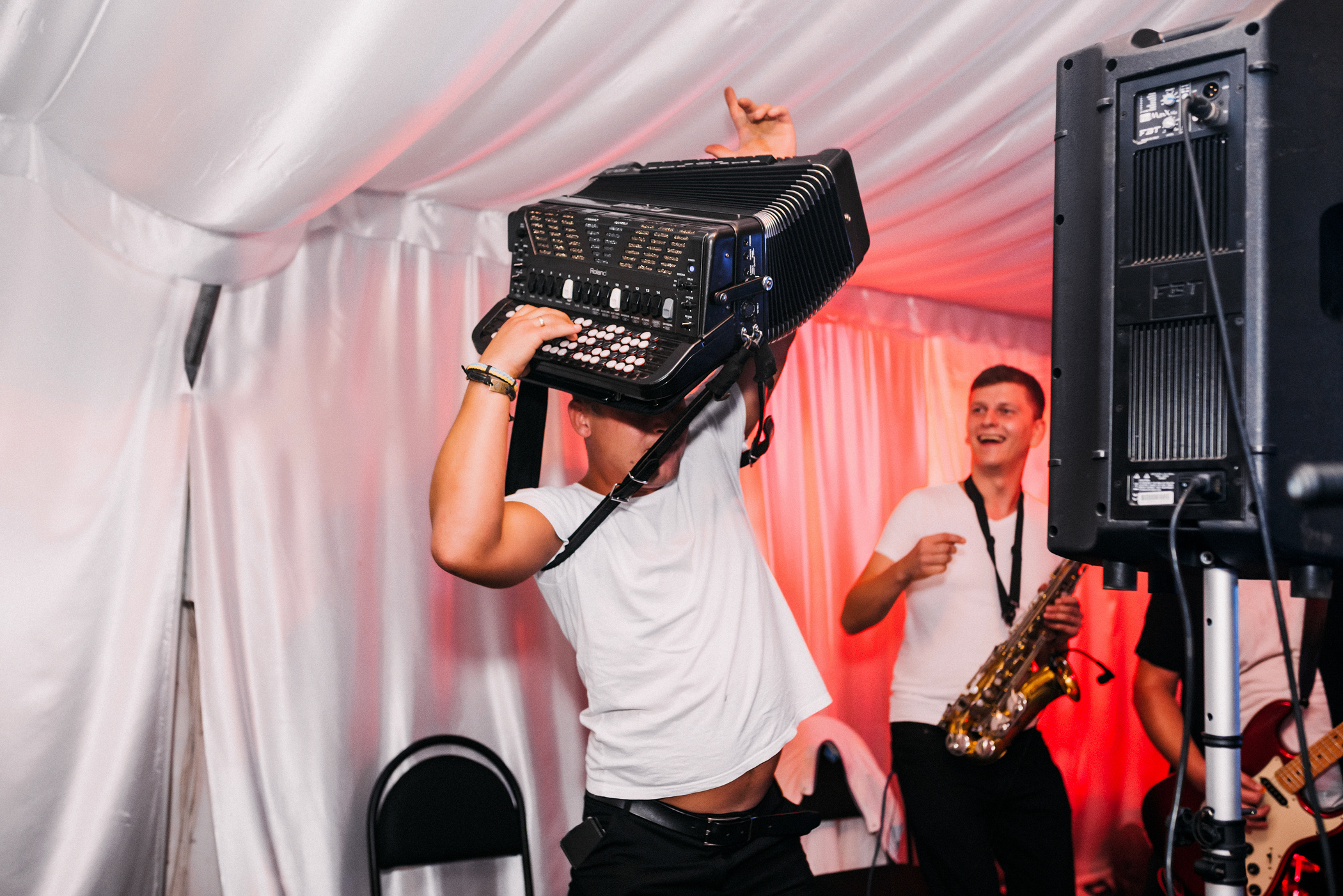 Інтернаціональне весілля в Дубенському замку. Весільний фотограф | Рівне | Львів | Ваш фотограф на весілля