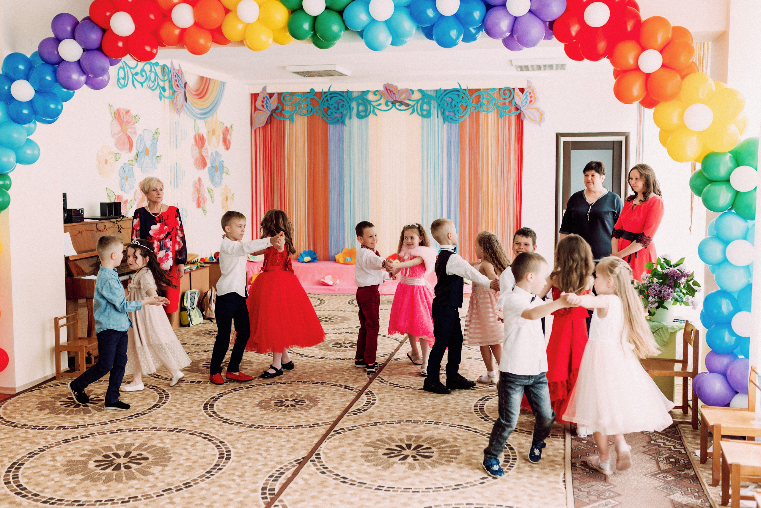 Ранок в садочку. Весільний фотограф | Рівне | Львів | Ваш фотограф на весілля