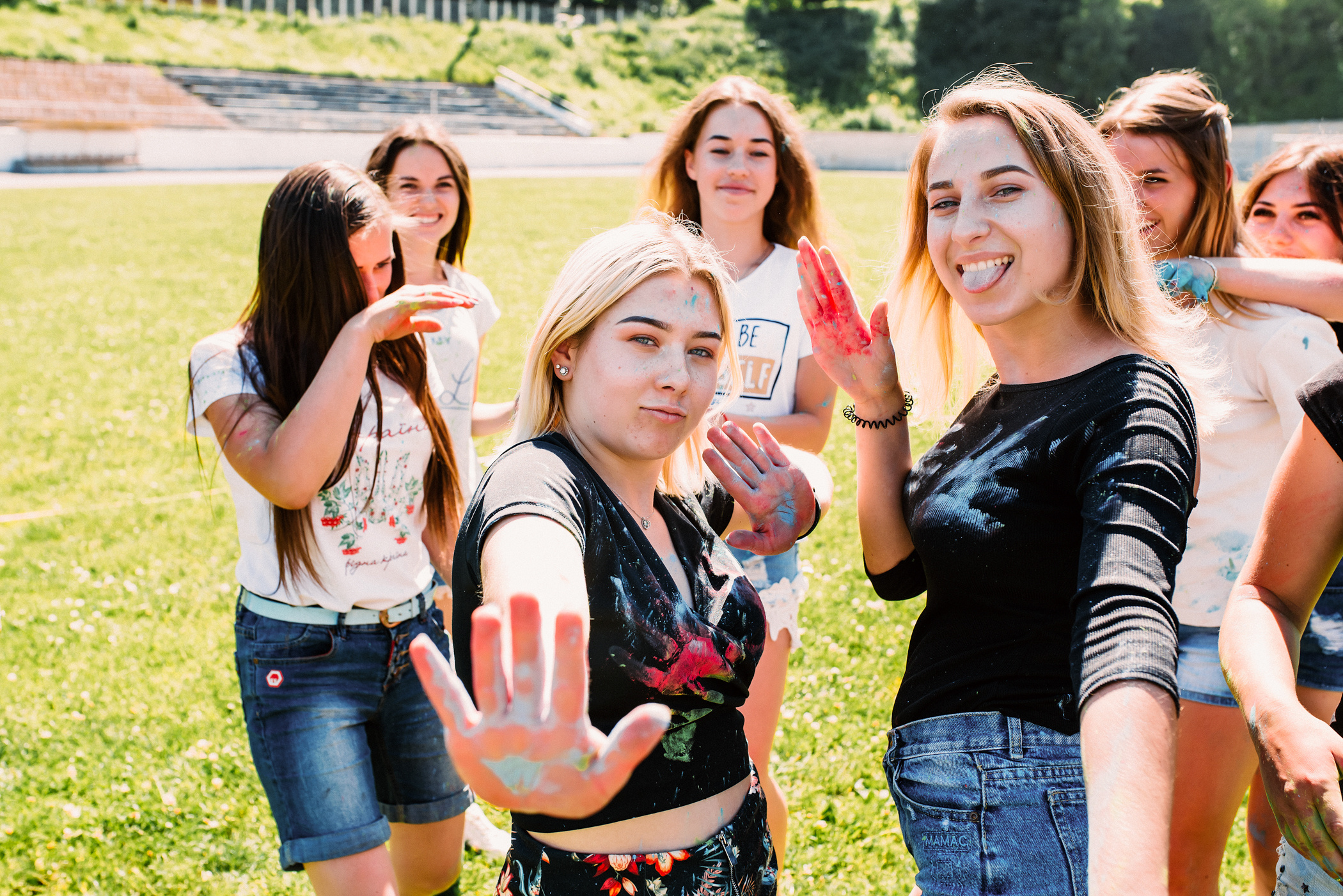 Фотосесія студентів з фарбою Холі. Весільний фотограф | Рівне | Львів | Ваш фотограф на весілля