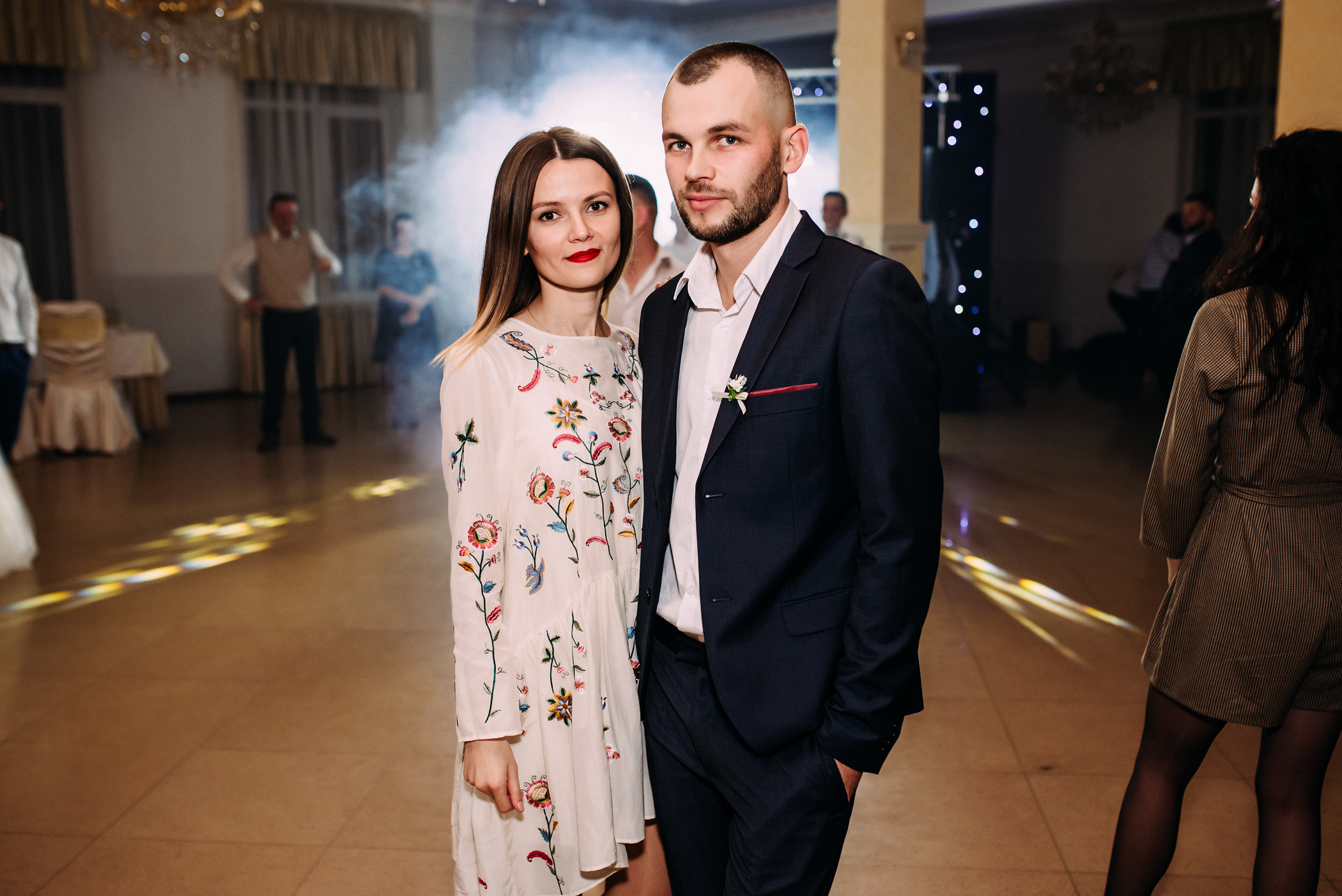 Атмосферне весілля закоханих молодят. Весільний фотограф | Рівне | Львів | Ваш фотограф на весілля