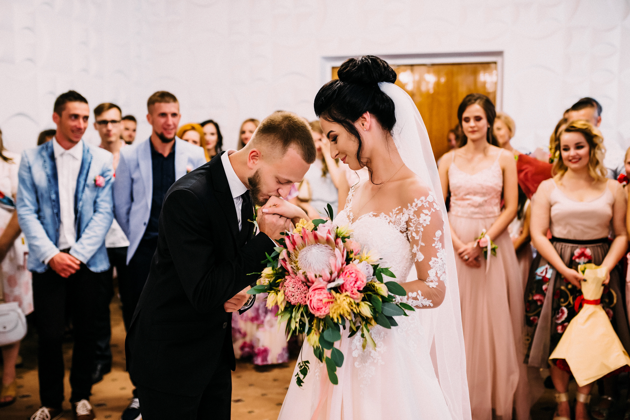 Весільна фотозйомка гарної пари в Рівному. Весільний фотограф | Рівне | Львів | Ваш фотограф на весілля