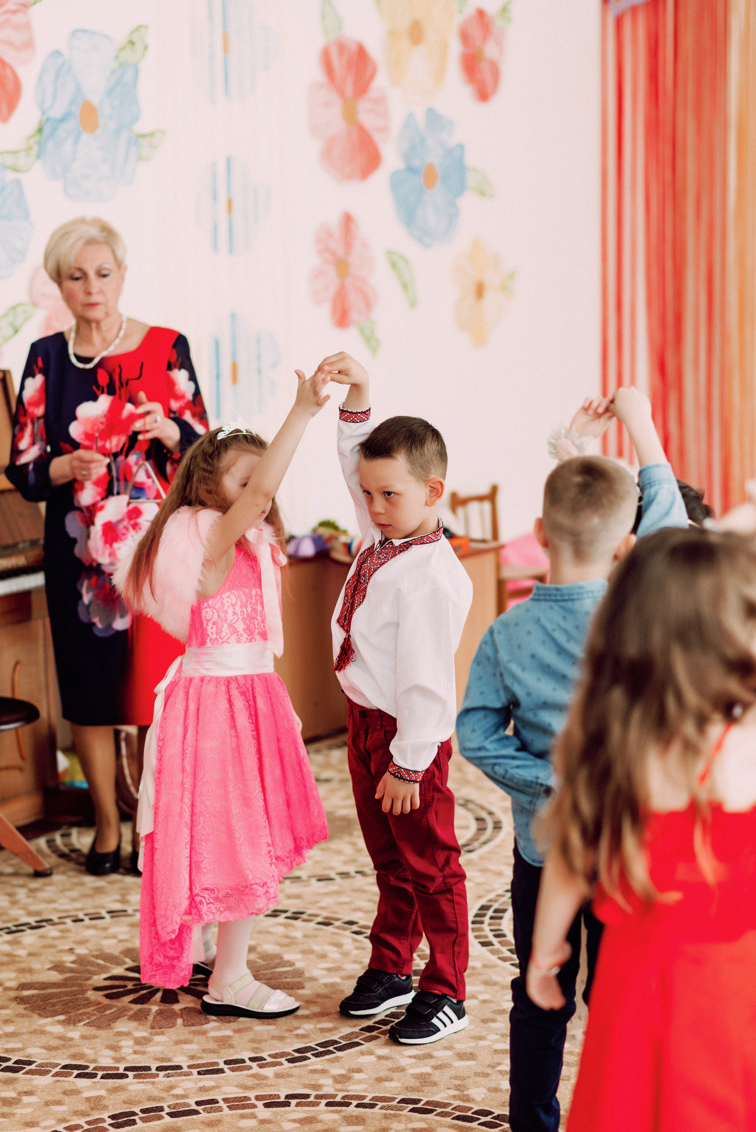 Ранок в садочку. Весільний фотограф | Рівне | Львів | Ваш фотограф на весілля