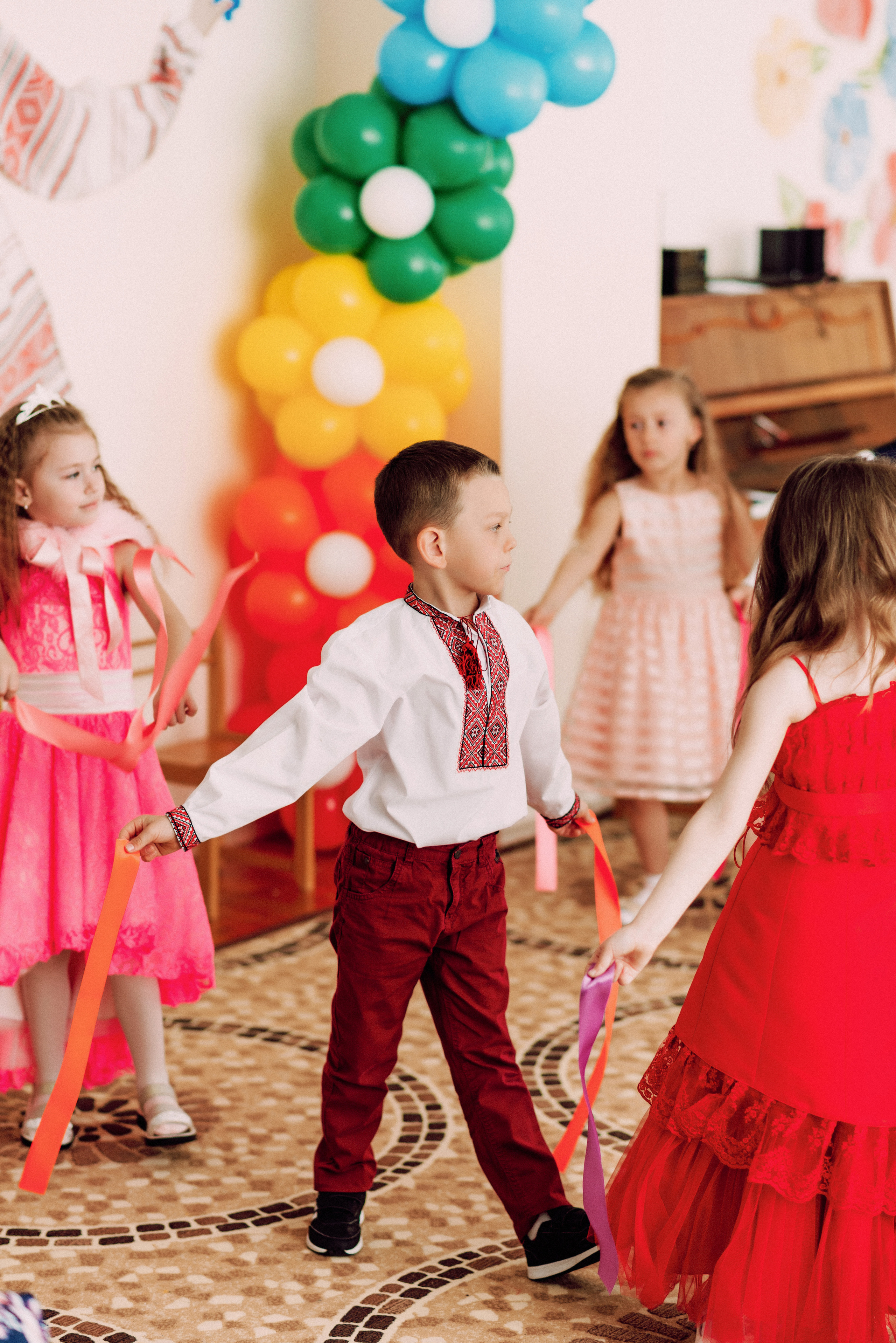 Ранок в садочку. Весільний фотограф | Рівне | Львів | Ваш фотограф на весілля