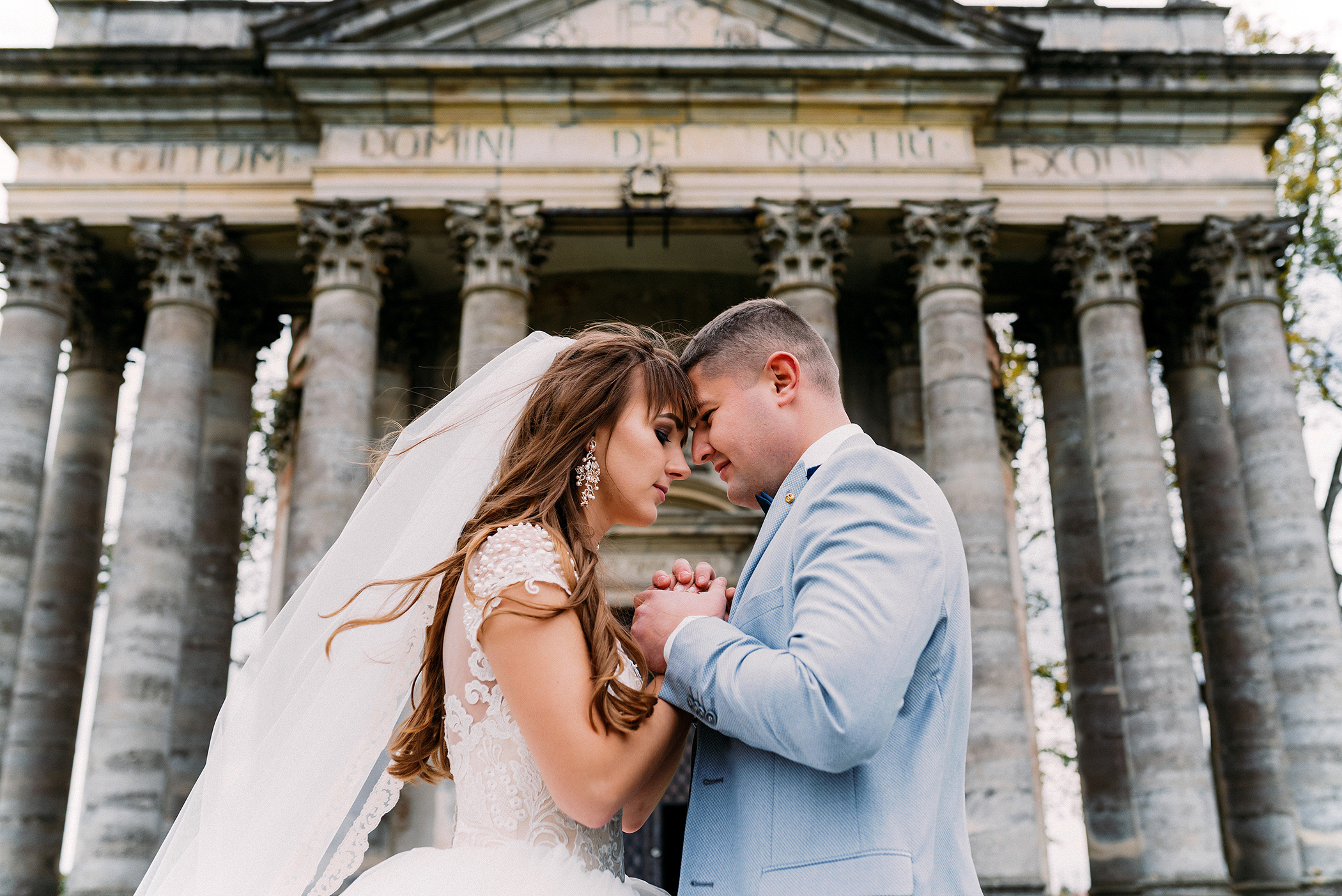 Крута зйомка в Підгорецькому замку. Весільний фотограф | Рівне | Львів | Ваш фотограф на весілля