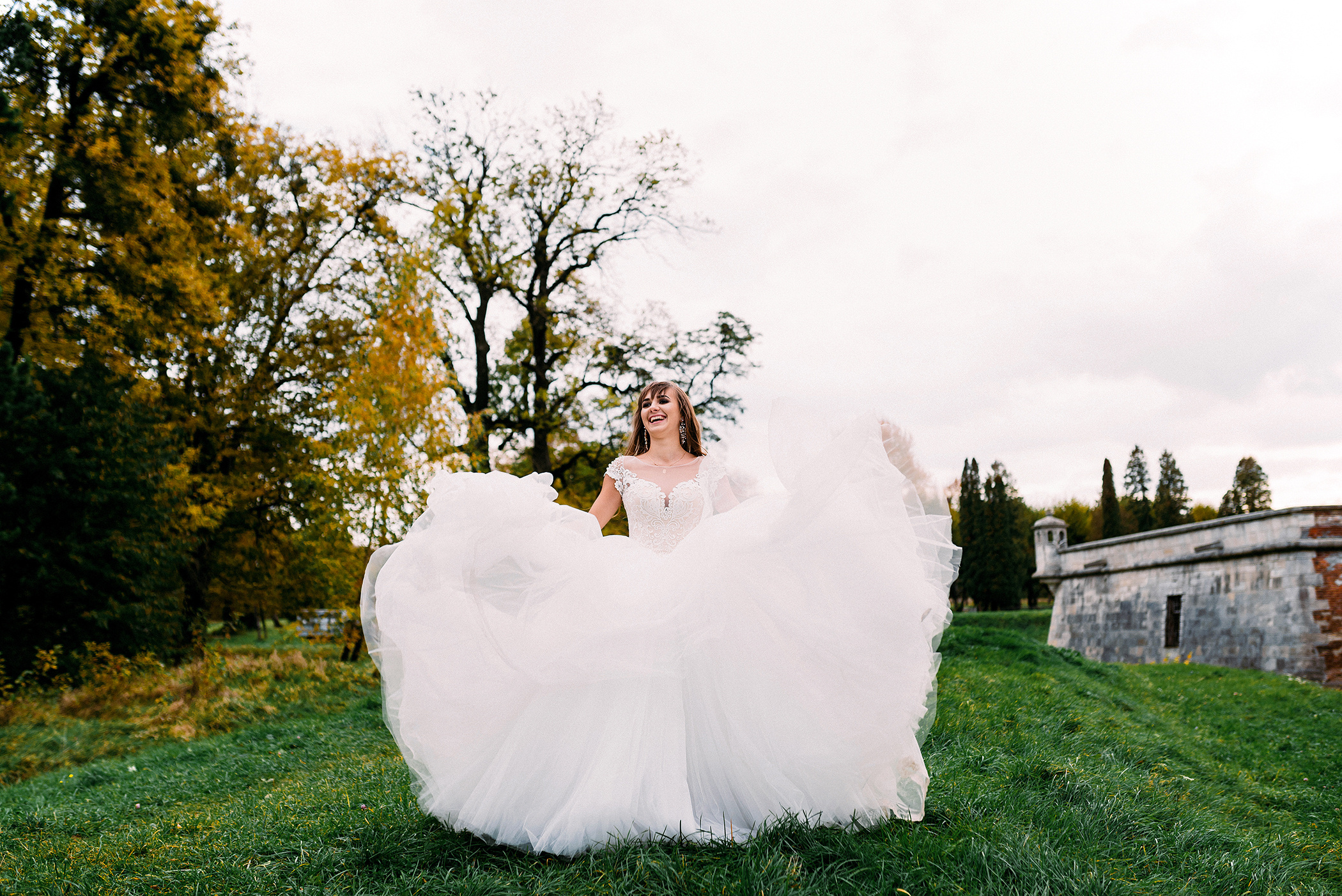 Крута зйомка в Підгорецькому замку. Весільний фотограф | Рівне | Львів | Ваш фотограф на весілля