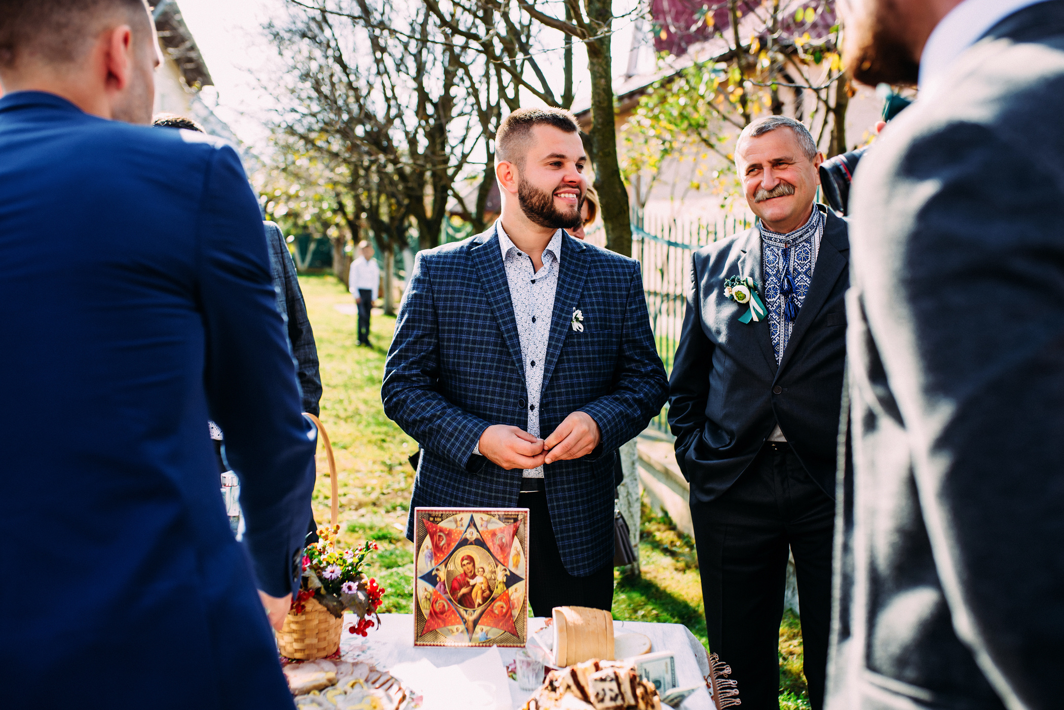 Атмосферне весілля закоханих молодят. Весільний фотограф | Рівне | Львів | Ваш фотограф на весілля