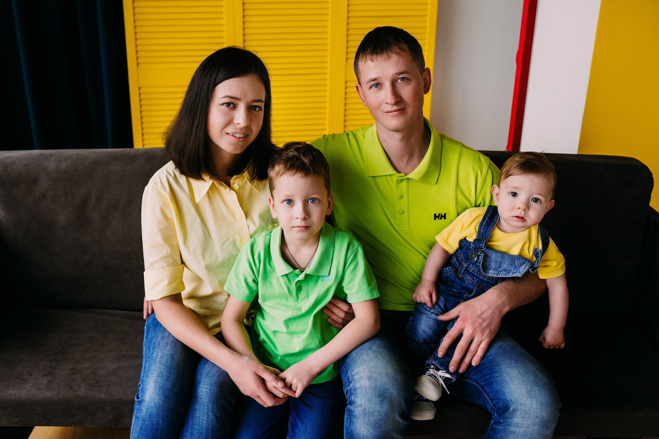 Сімейна зйомка в студії. Весільний фотограф | Рівне | Львів | Ваш фотограф на весілля