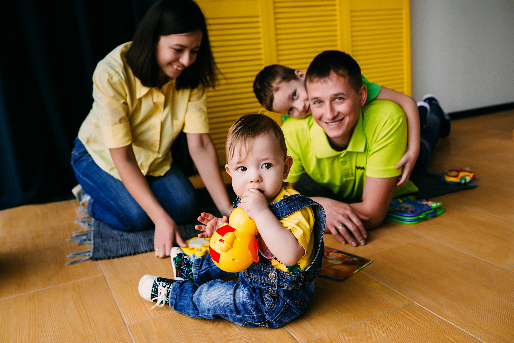 Сімейна зйомка в студії. Весільний фотограф | Рівне | Львів | Ваш фотограф на весілля