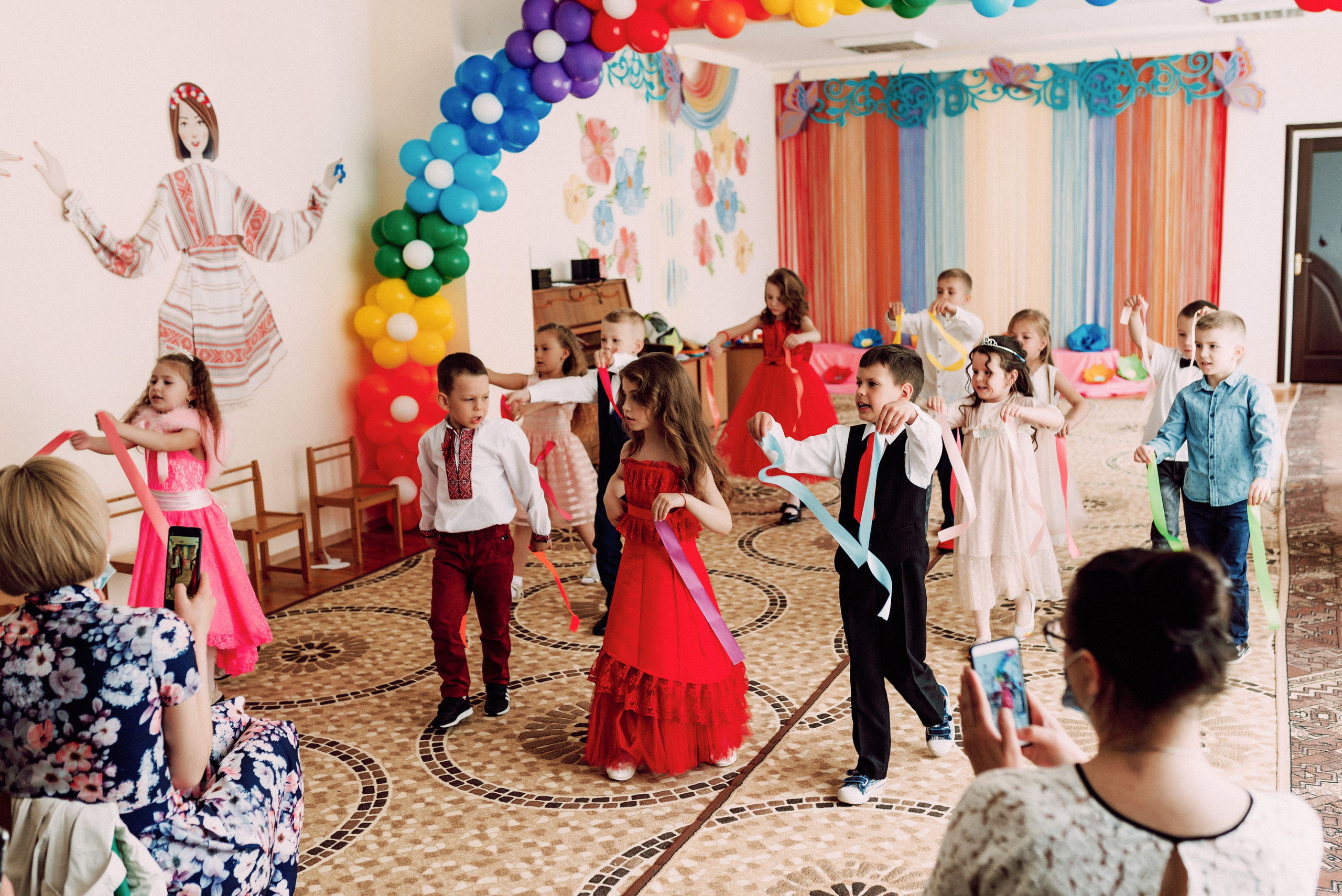 Ранок в садочку. Весільний фотограф | Рівне | Львів | Ваш фотограф на весілля
