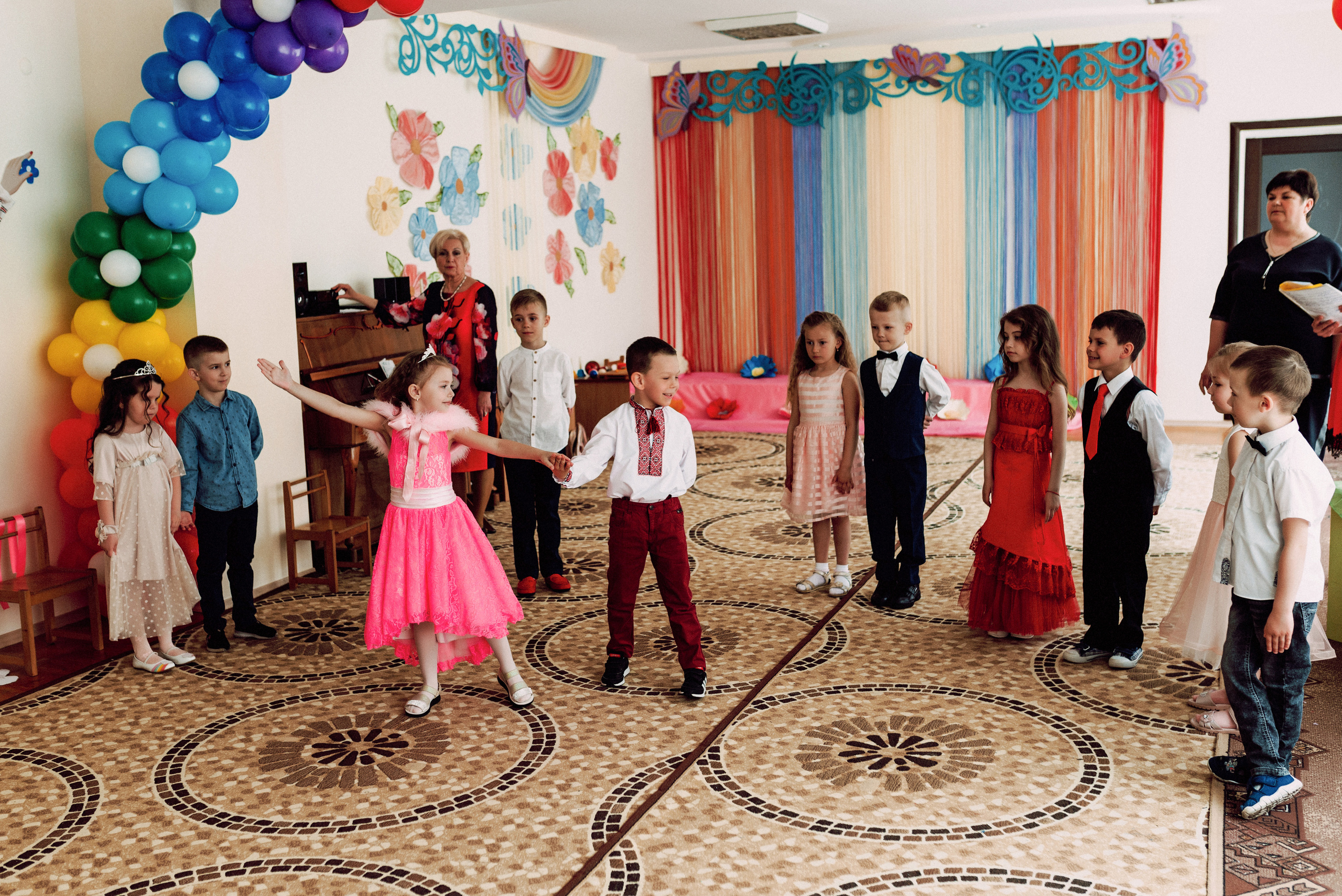 Ранок в садочку. Весільний фотограф | Рівне | Львів | Ваш фотограф на весілля