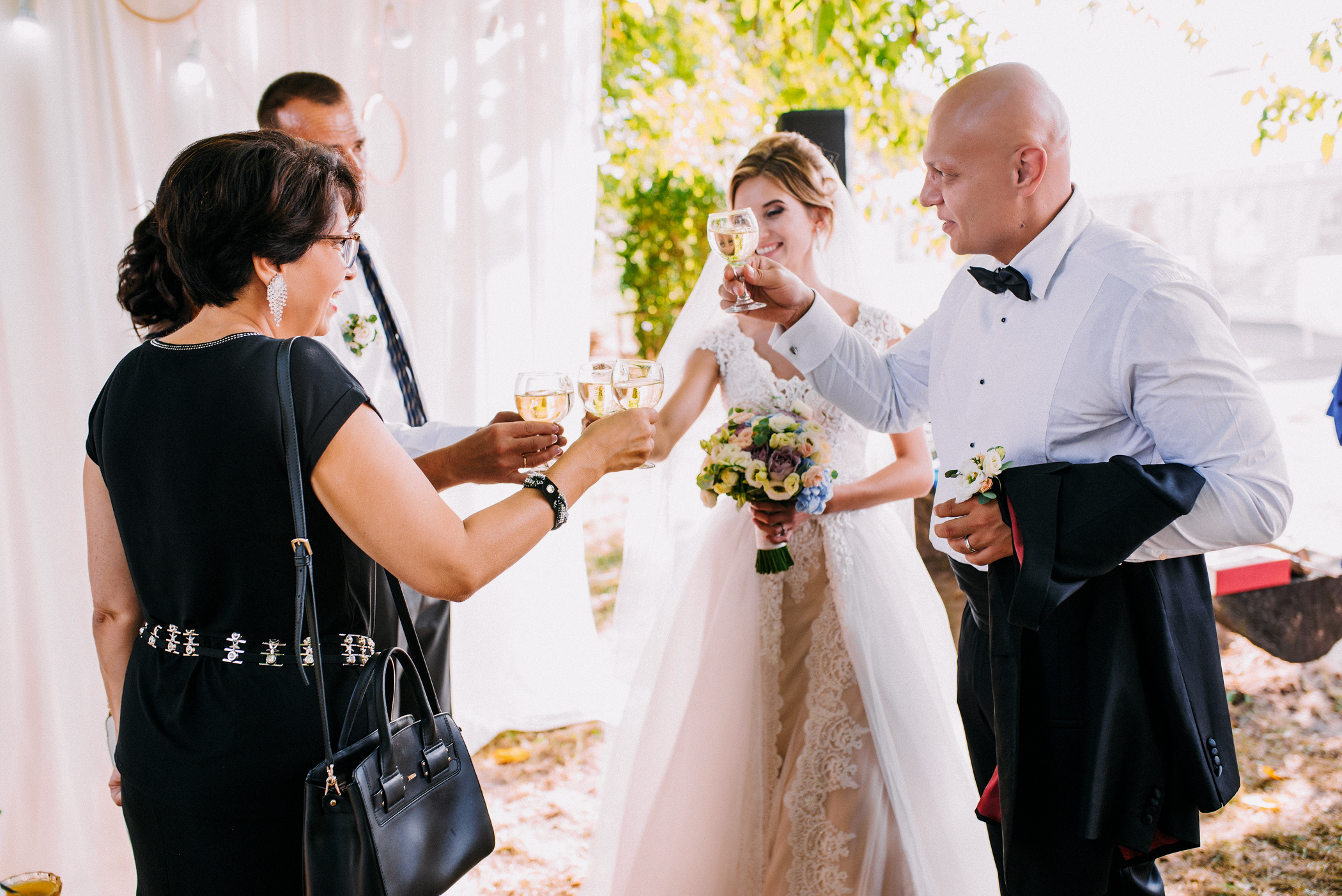 Інтернаціональне весілля в Дубенському замку. Весільний фотограф | Рівне | Львів | Ваш фотограф на весілля