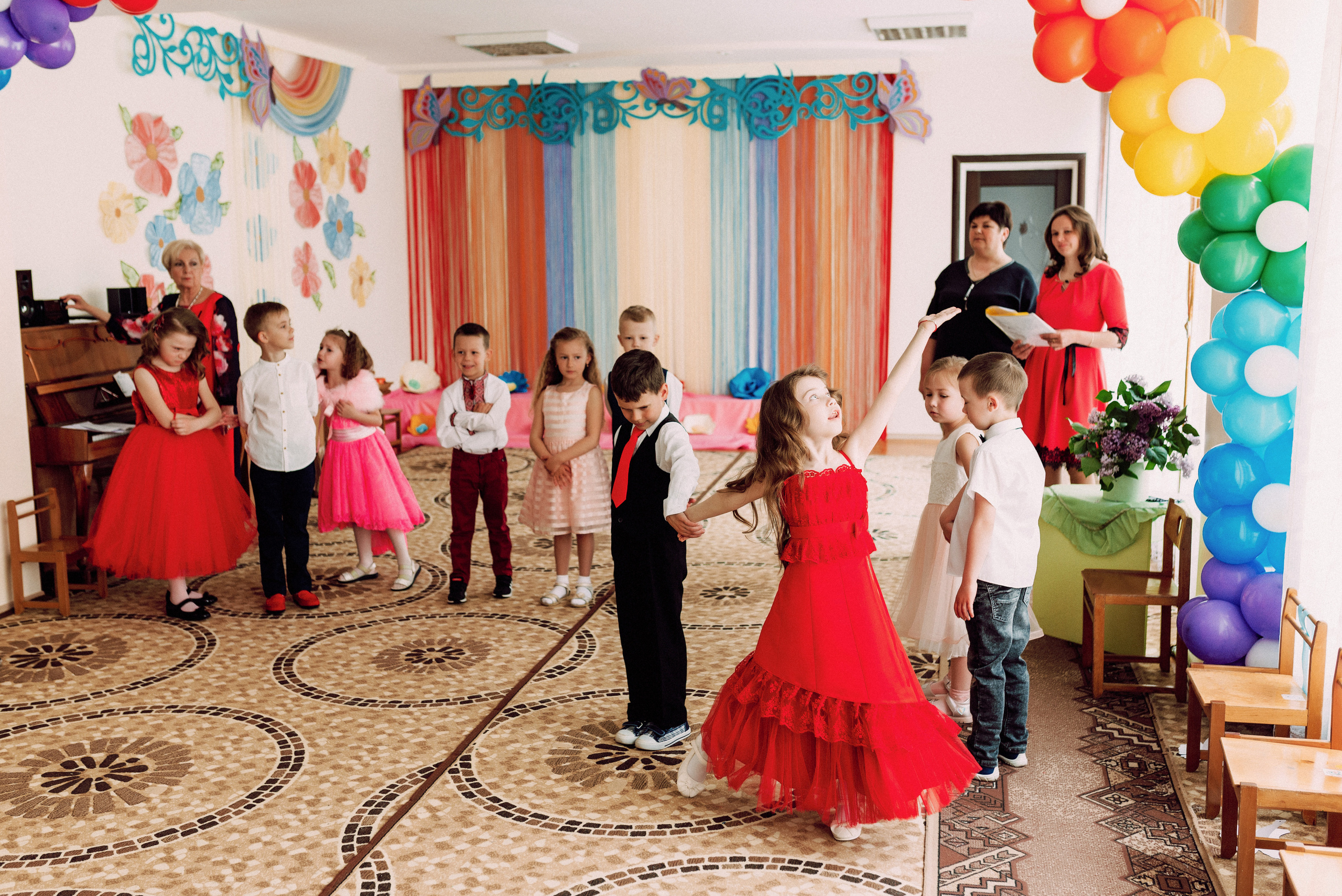 Ранок в садочку. Весільний фотограф | Рівне | Львів | Ваш фотограф на весілля