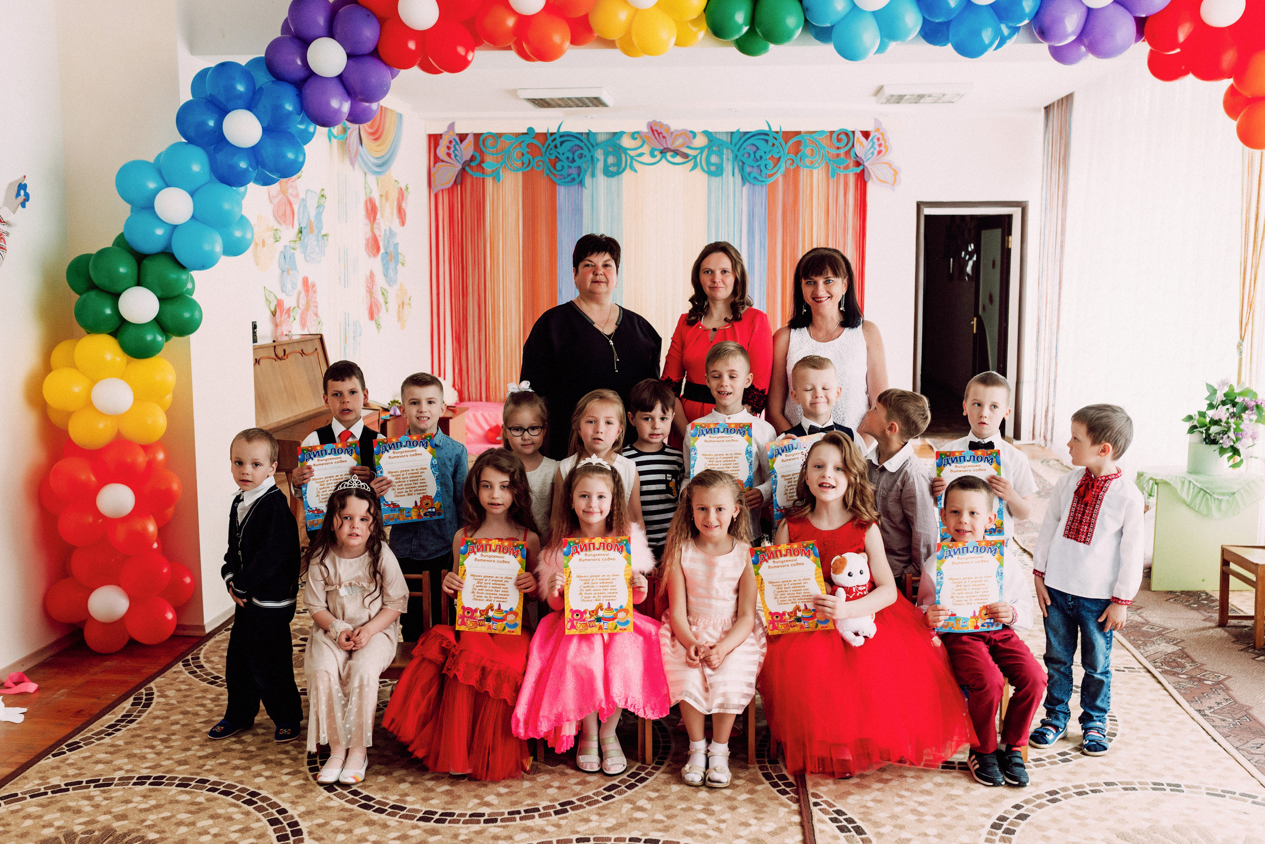 Ранок в садочку. Весільний фотограф | Рівне | Львів | Ваш фотограф на весілля