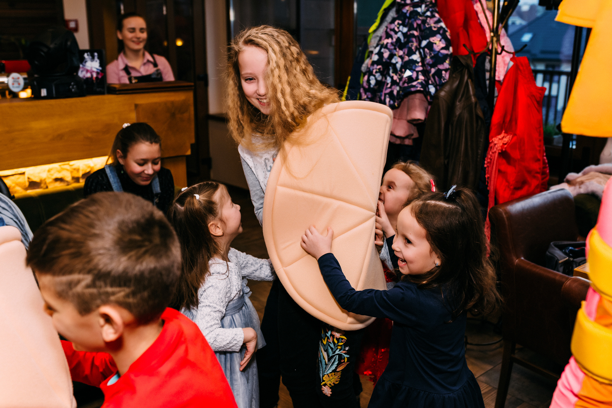 День Народження в ресторані. Весільний фотограф | Рівне | Львів | Ваш фотограф на весілля