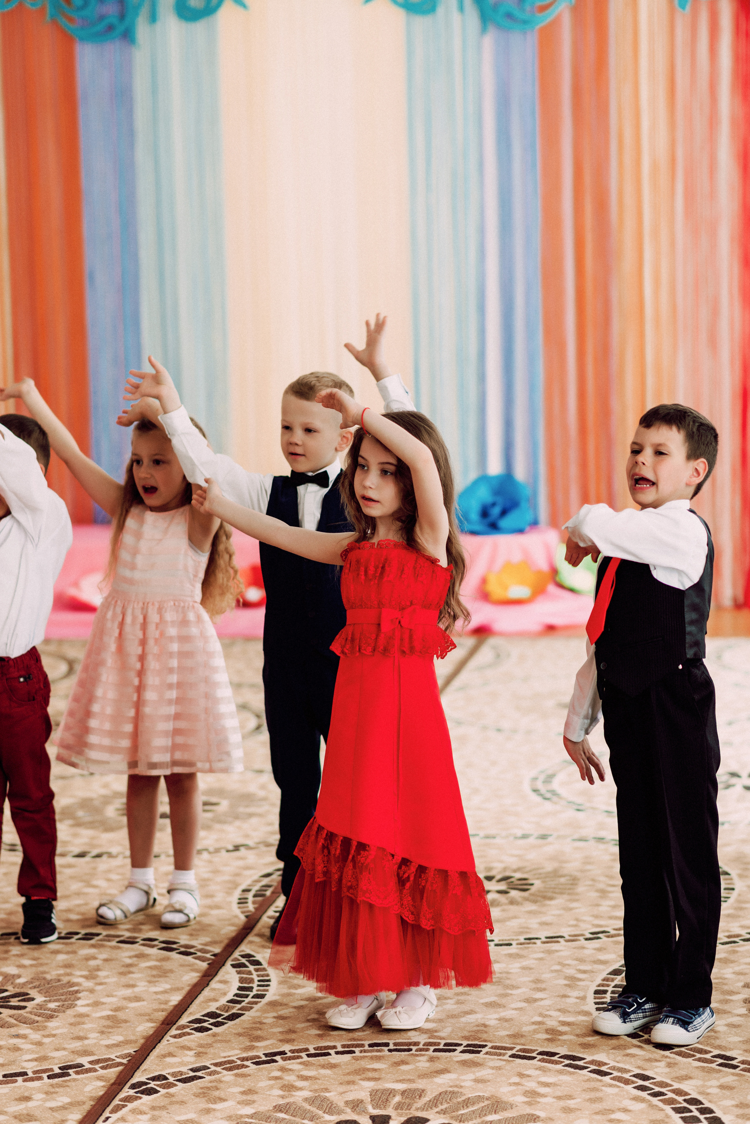 Ранок в садочку. Весільний фотограф | Рівне | Львів | Ваш фотограф на весілля