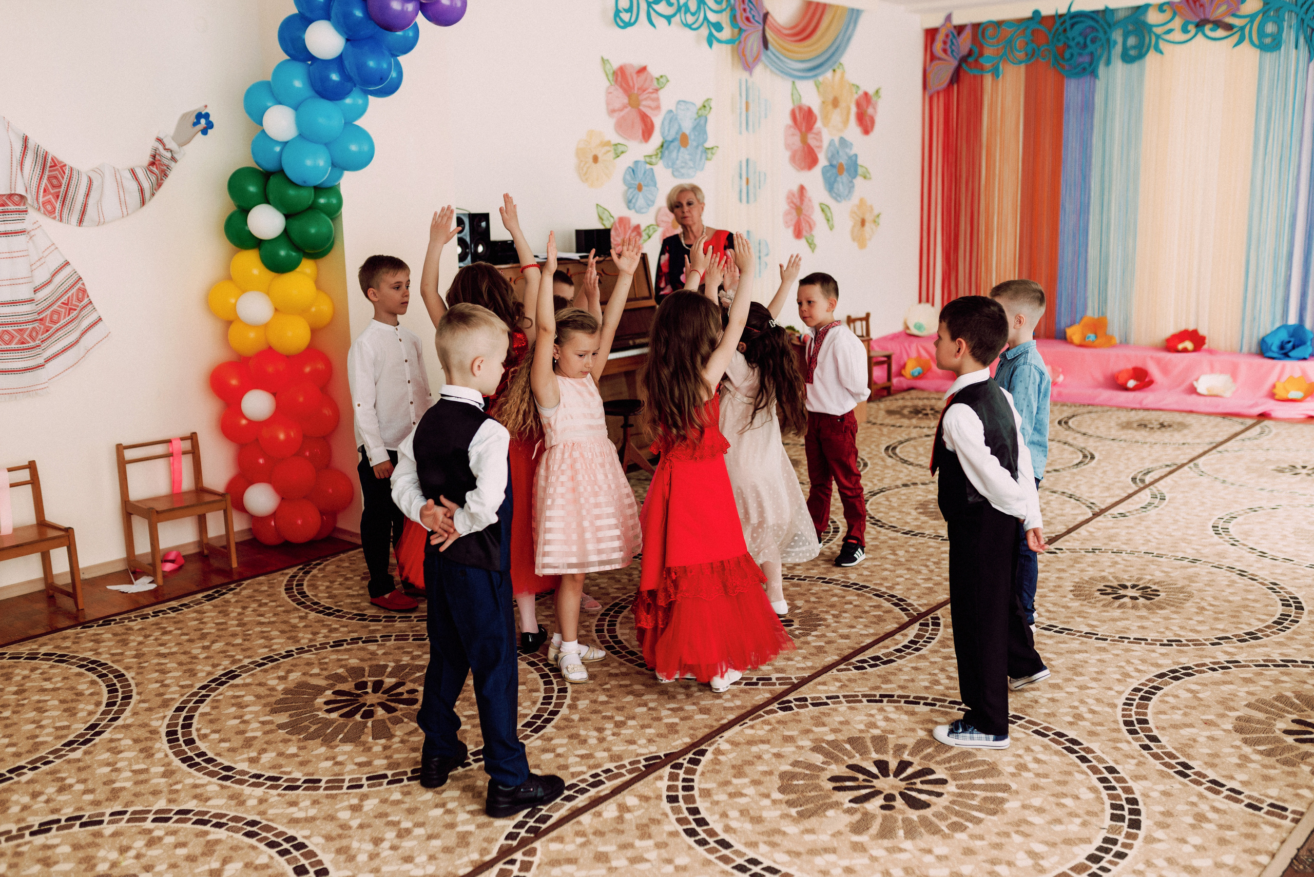 Ранок в садочку. Весільний фотограф | Рівне | Львів | Ваш фотограф на весілля