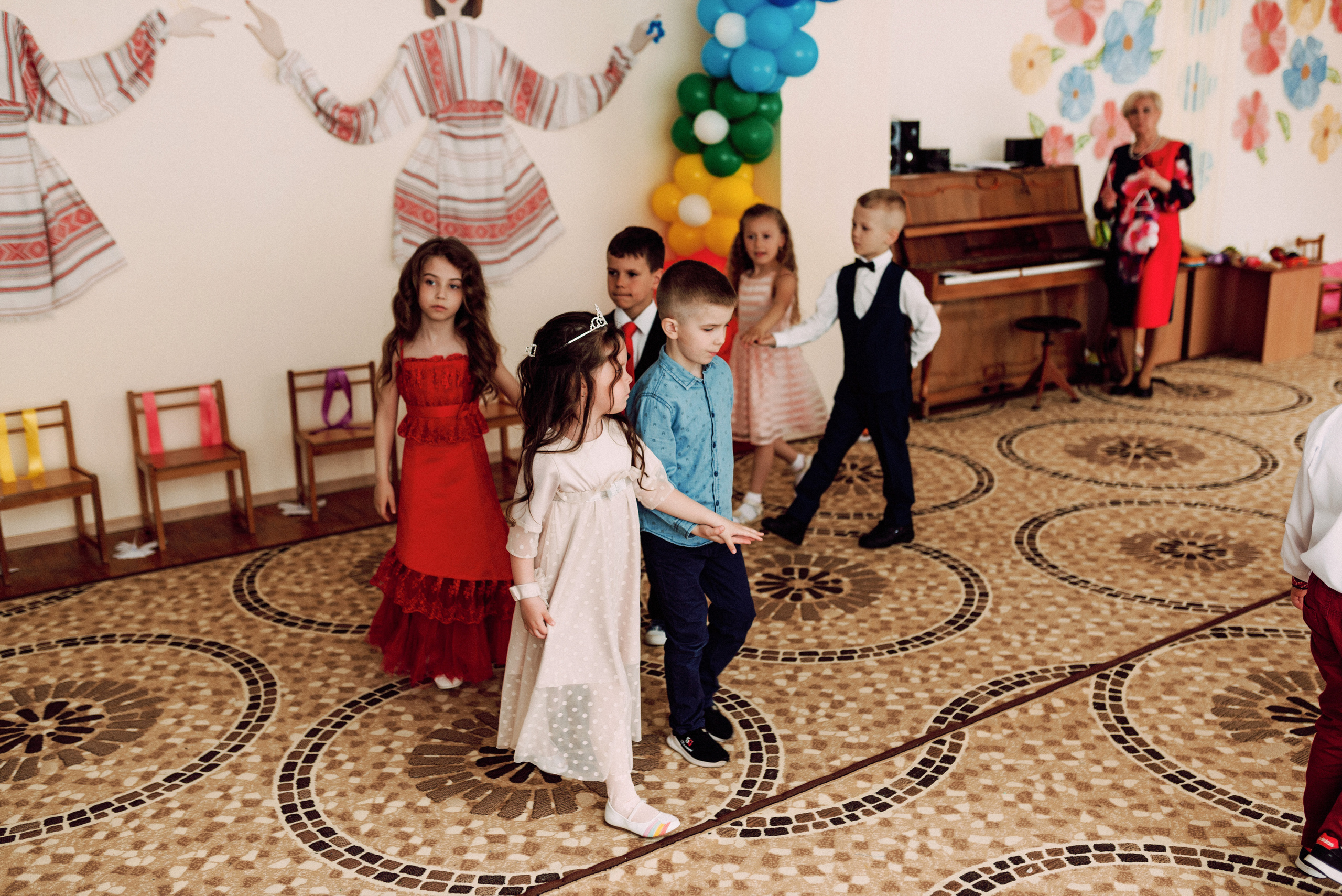 Ранок в садочку. Весільний фотограф | Рівне | Львів | Ваш фотограф на весілля