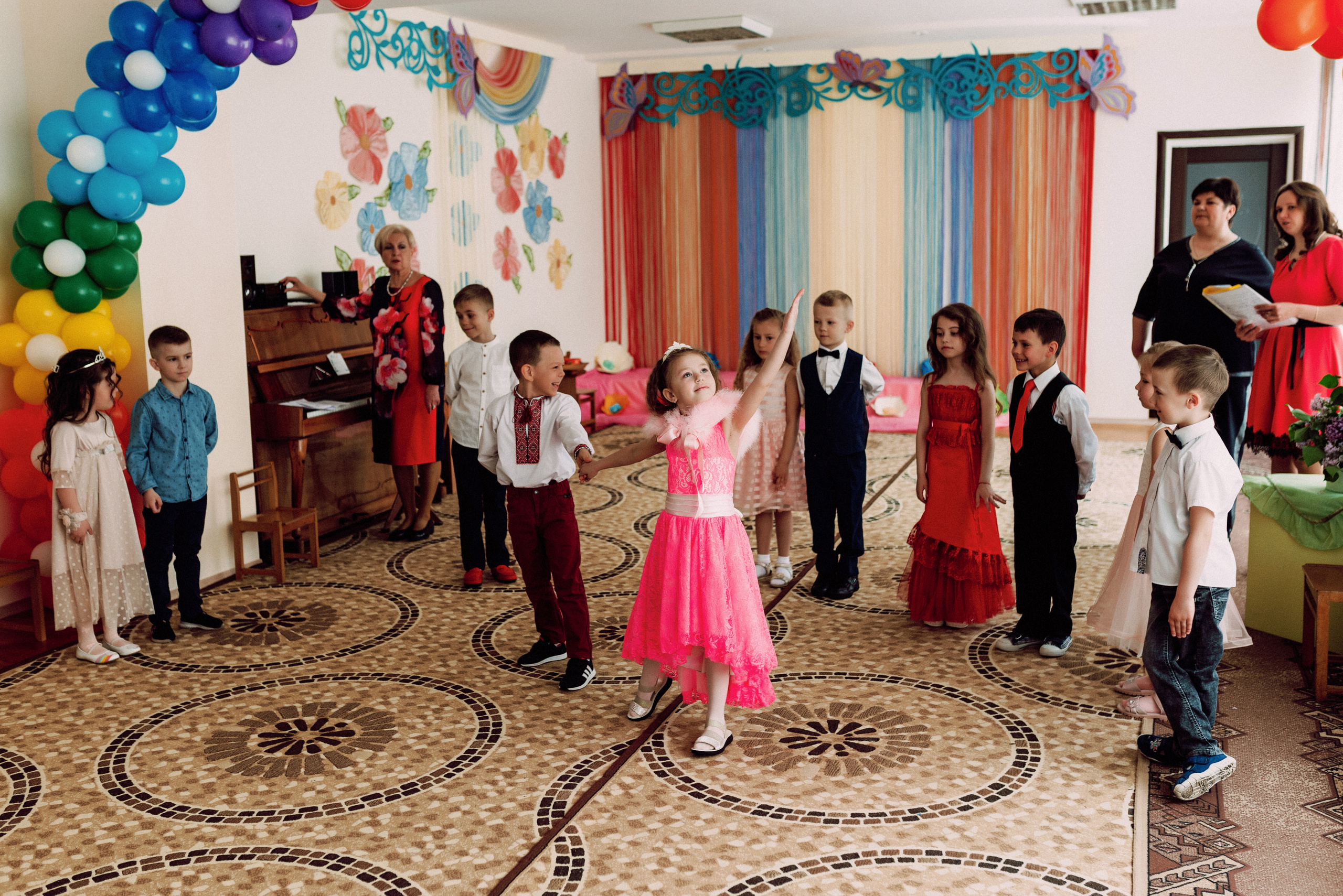 Ранок в садочку. Весільний фотограф | Рівне | Львів | Ваш фотограф на весілля