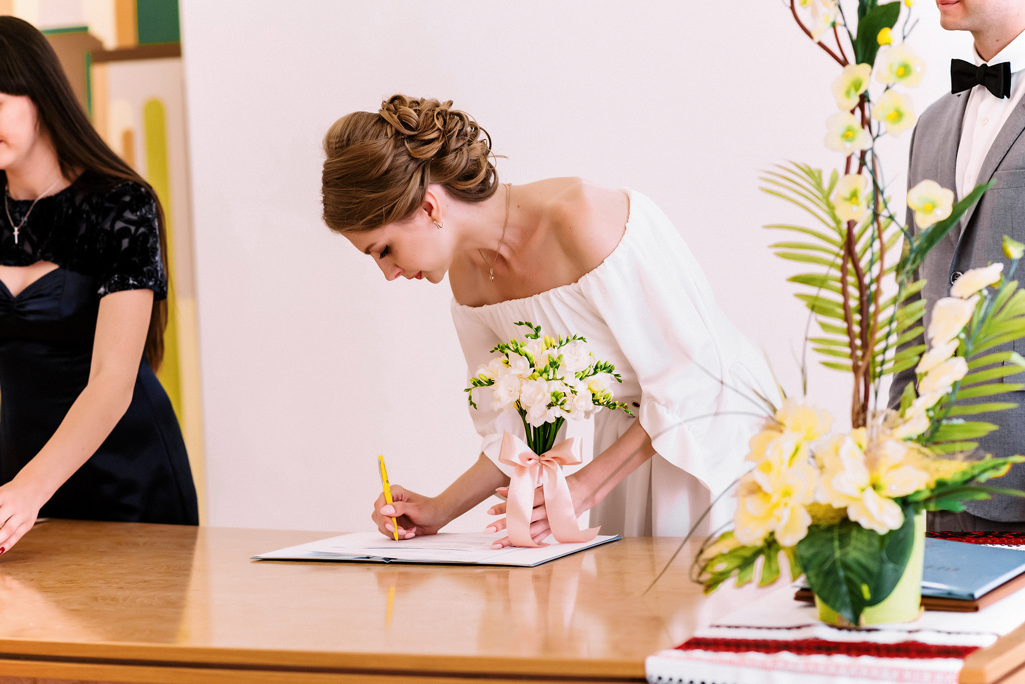 Реєстрація шлюбу та прогулянка Львовом. Весільний фотограф | Рівне | Львів | Ваш фотограф на весілля