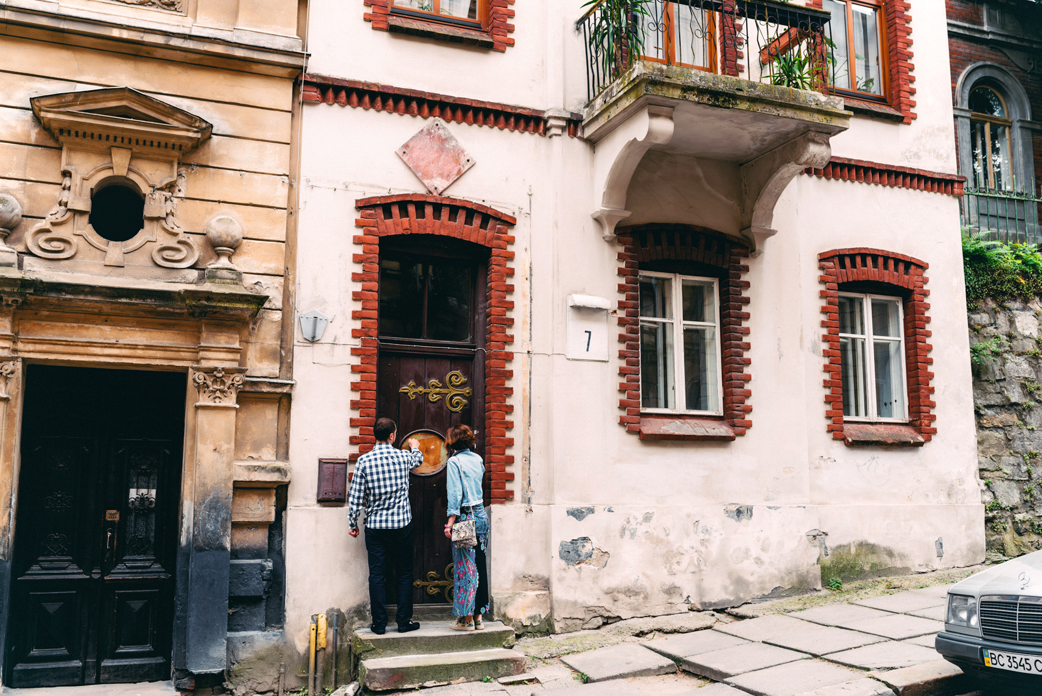 Яскрава прогулянка Львовом. Весільний фотограф | Рівне | Львів | Ваш фотограф на весілля