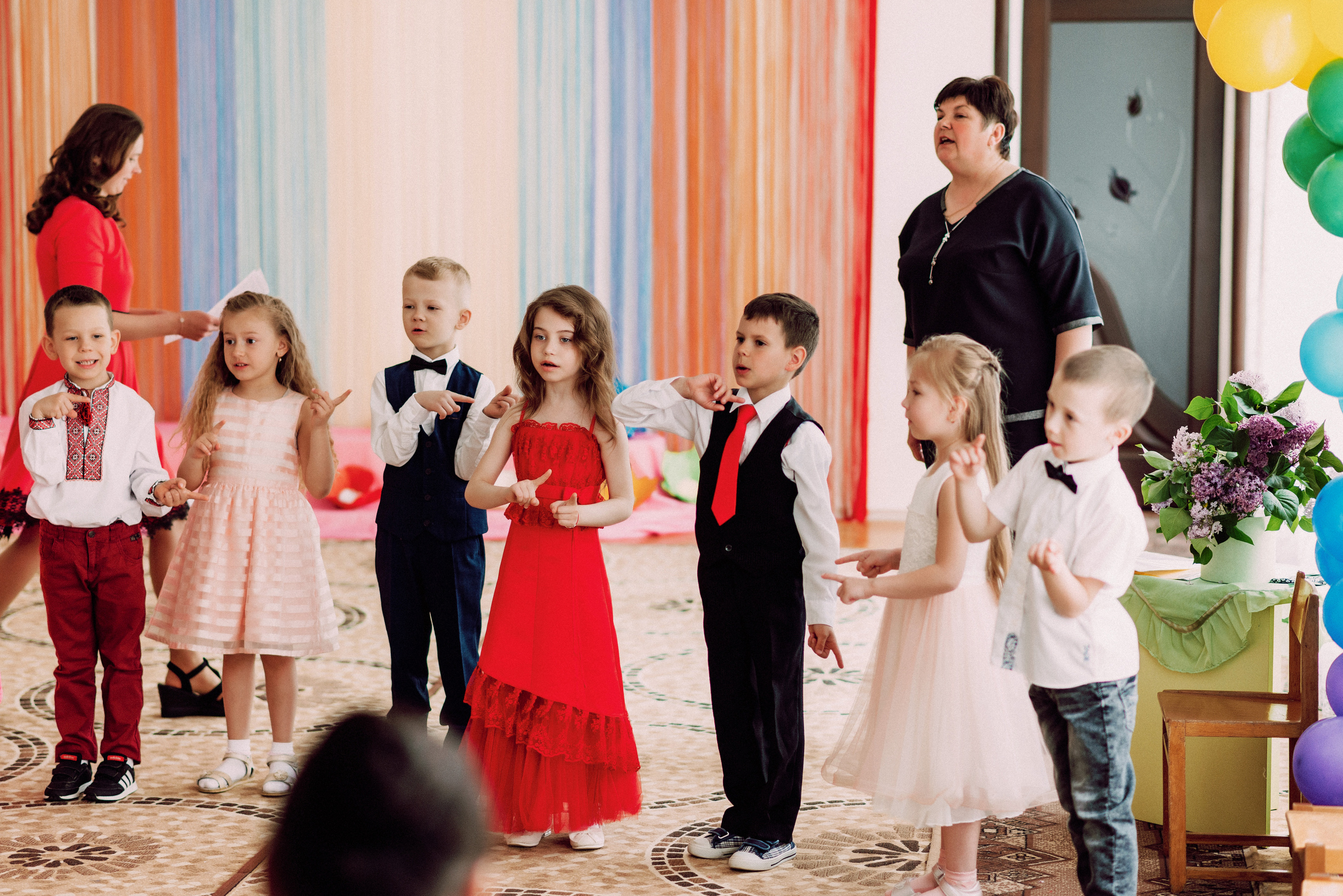 Ранок в садочку. Весільний фотограф | Рівне | Львів | Ваш фотограф на весілля