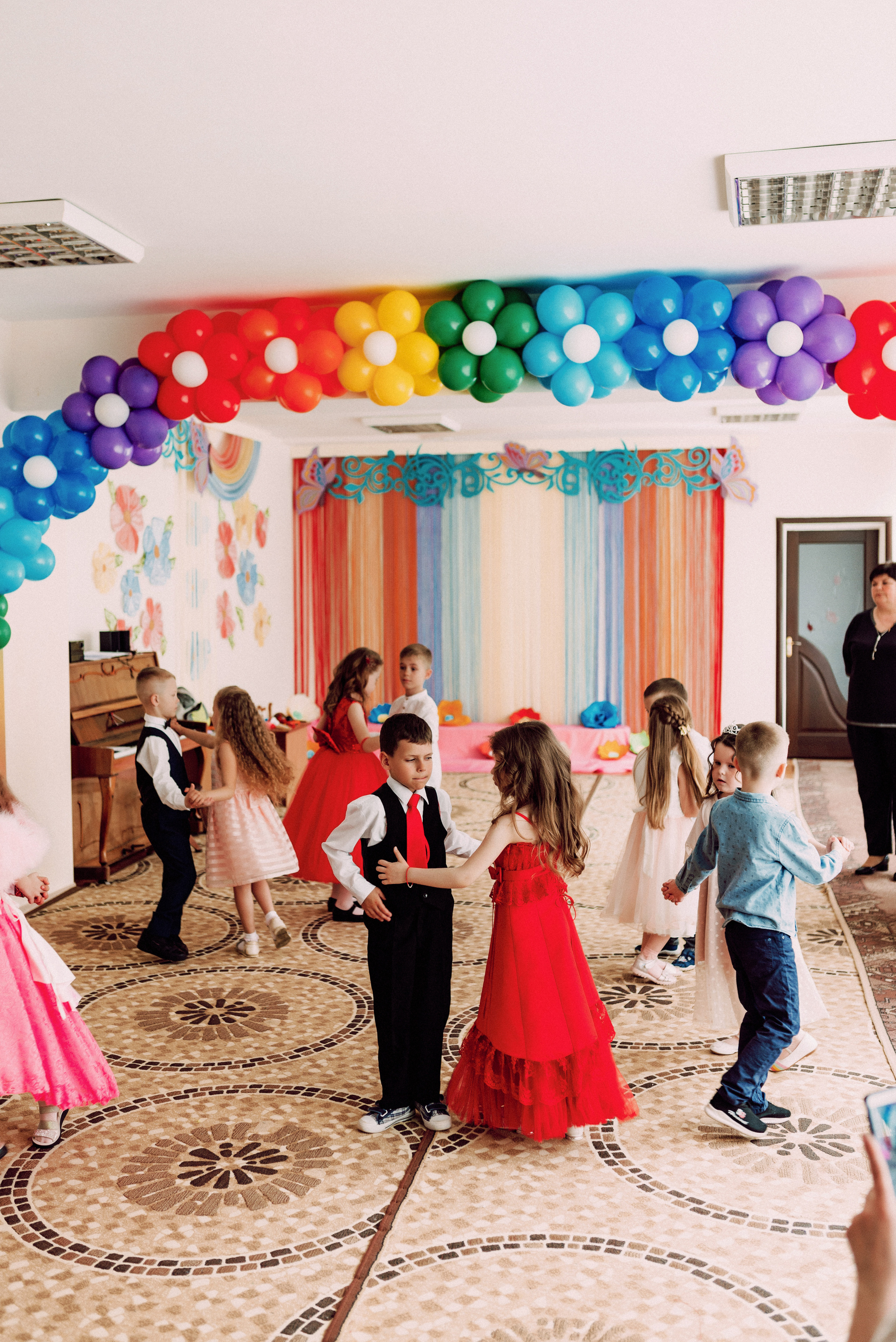 Ранок в садочку. Весільний фотограф | Рівне | Львів | Ваш фотограф на весілля