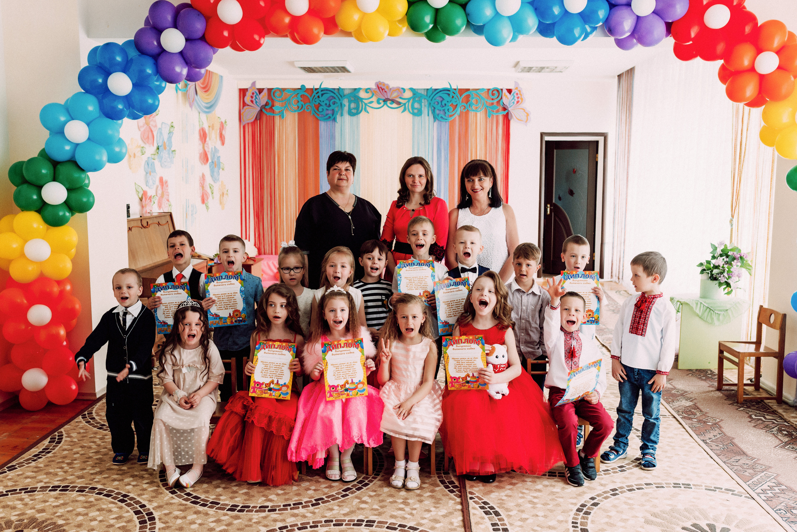 Ранок в садочку. Весільний фотограф | Рівне | Львів | Ваш фотограф на весілля