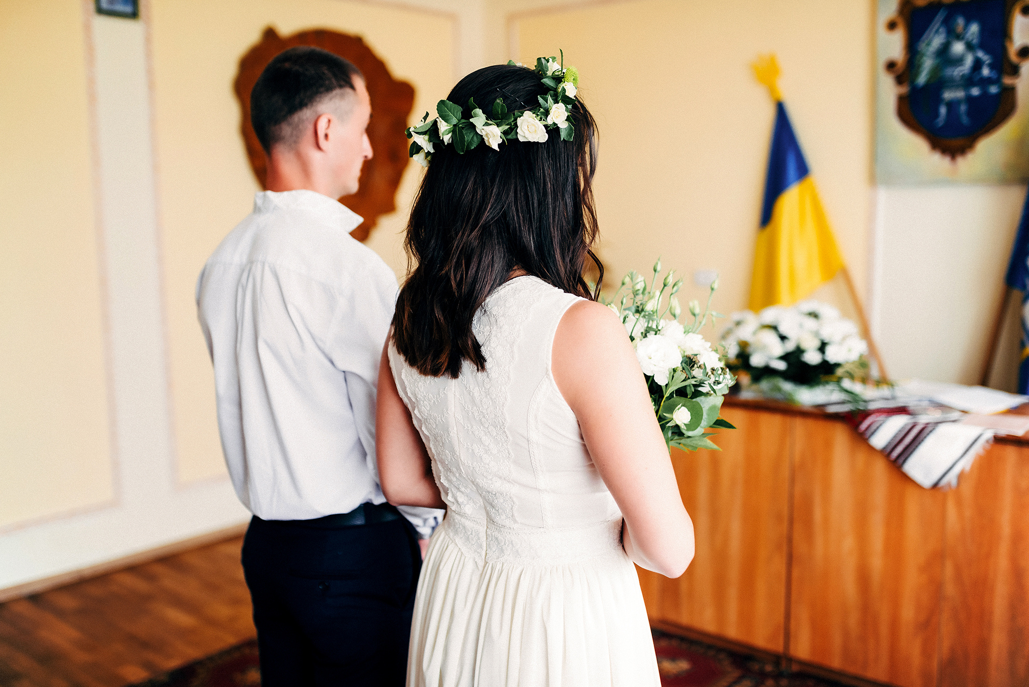 Реєстрація шлюбу в українському стилі. Весільний фотограф | Рівне | Львів | Ваш фотограф на весілля