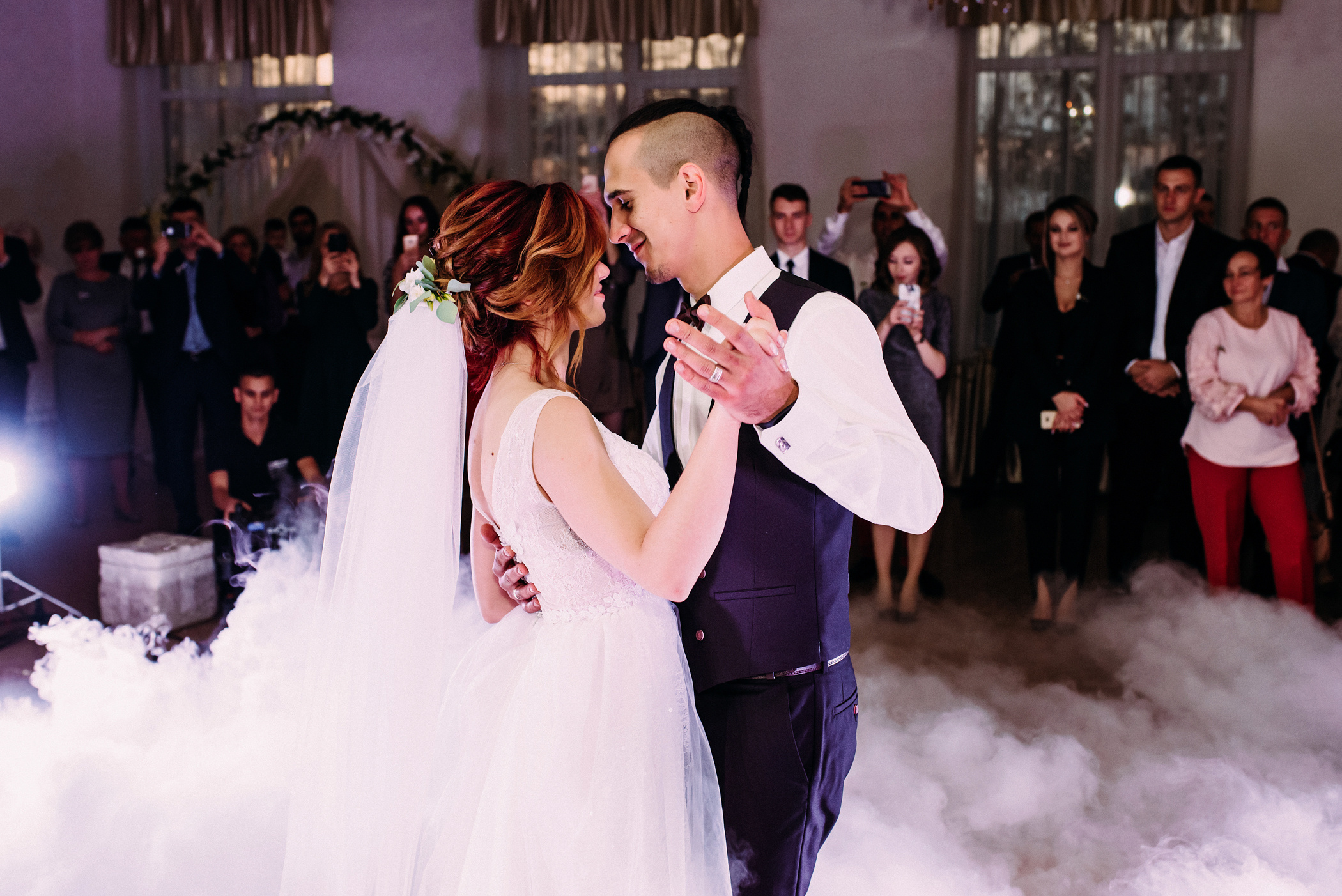 Атмосферне весілля закоханих молодят. Весільний фотограф | Рівне | Львів | Ваш фотограф на весілля