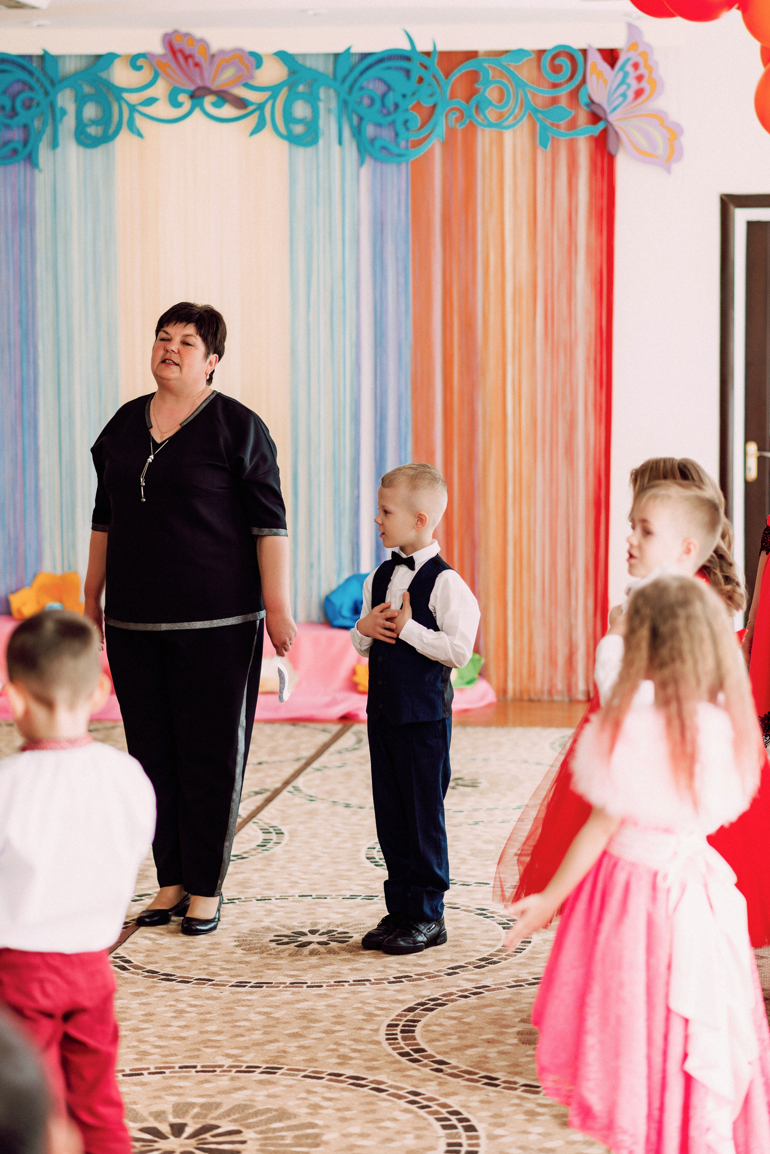 Ранок в садочку. Весільний фотограф | Рівне | Львів | Ваш фотограф на весілля