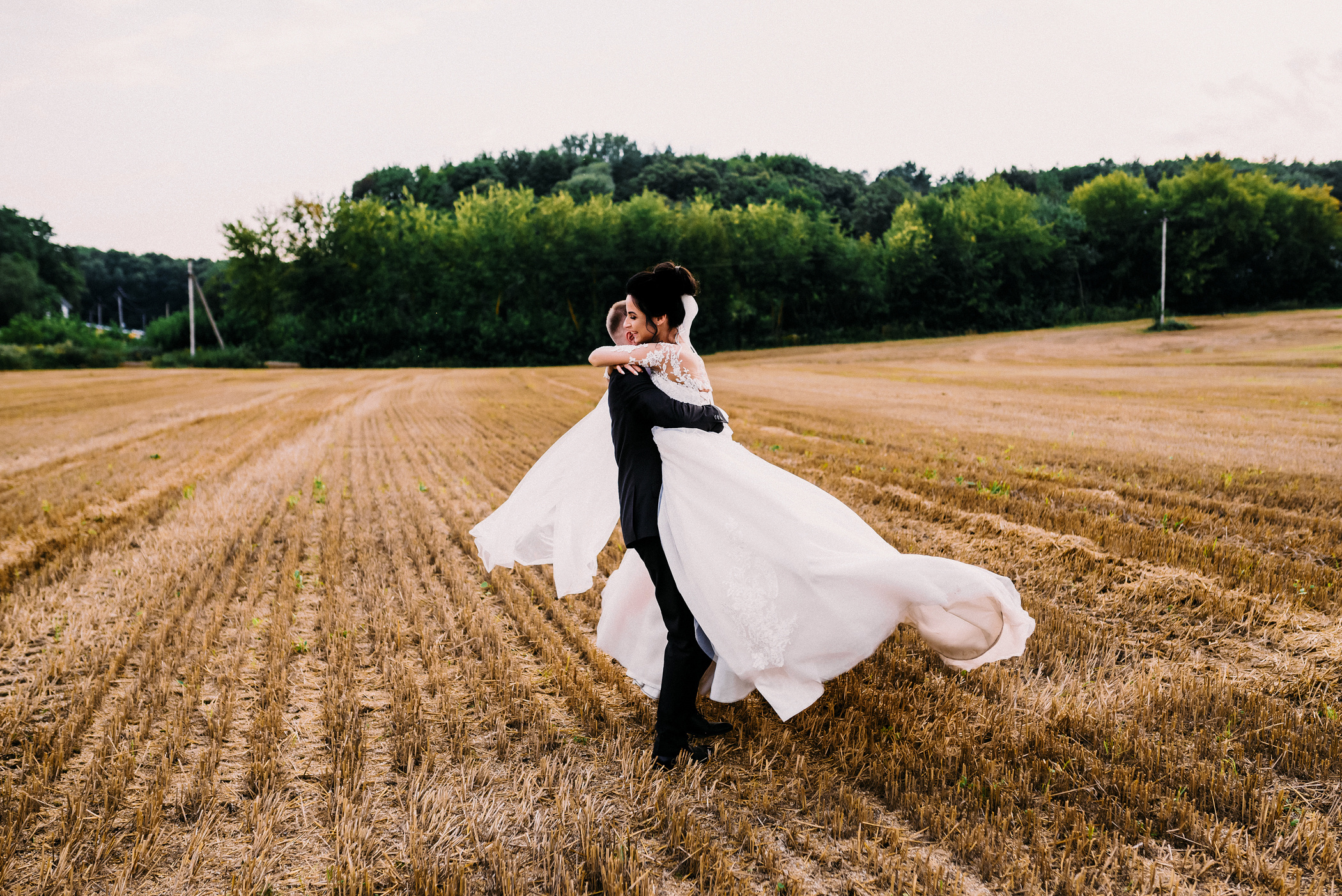 Весільна фотозйомка гарної пари в Рівному. Весільний фотограф | Рівне | Львів | Ваш фотограф на весілля