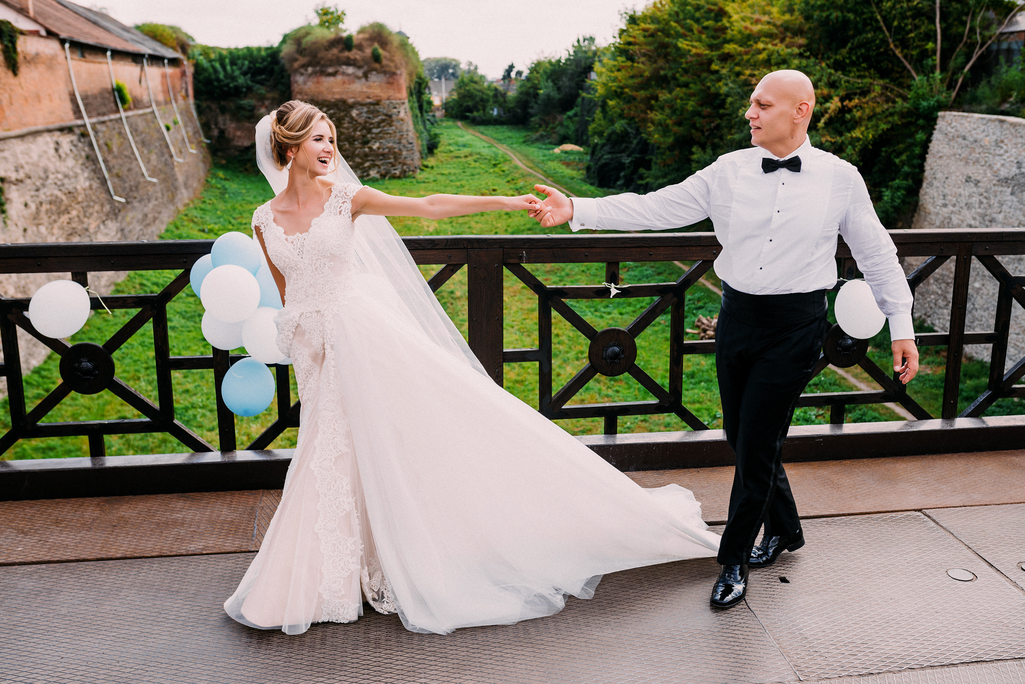 Інтернаціональне весілля в Дубенському замку. Весільний фотограф | Рівне | Львів | Ваш фотограф на весілля