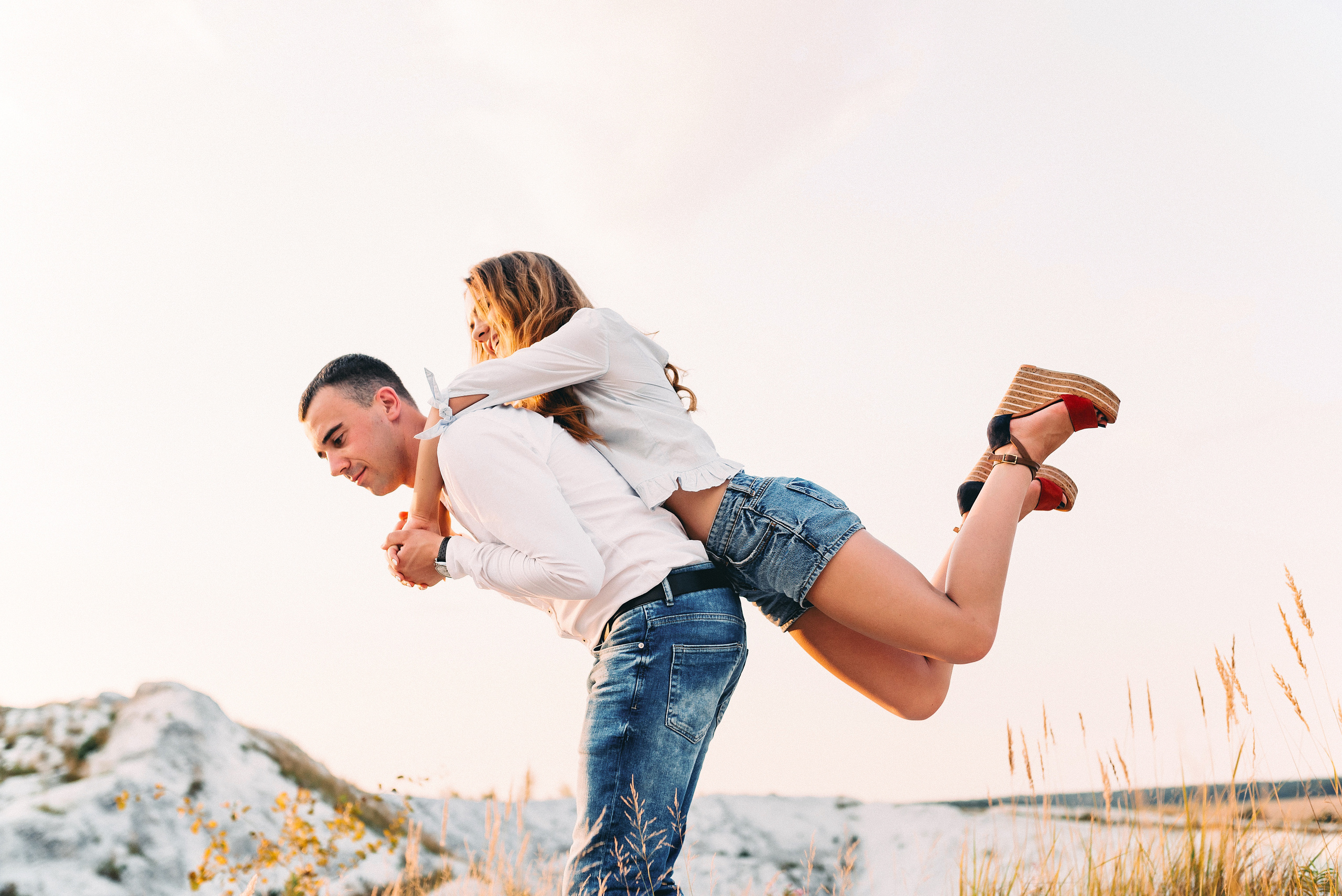 Прогулянка «білими горами» з класною парою. Весільний фотограф | Рівне | Львів | Ваш фотограф на весілля