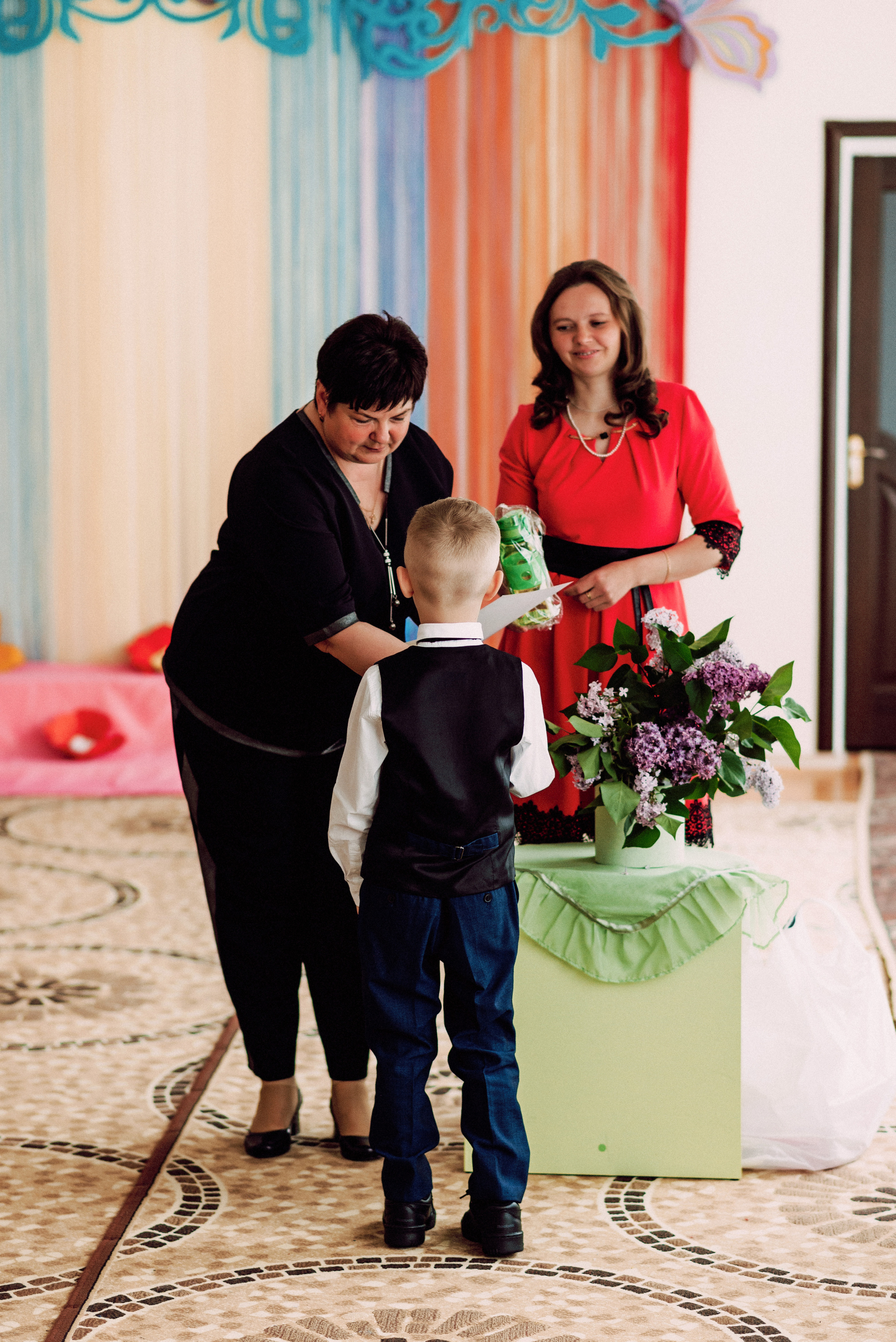 Ранок в садочку. Весільний фотограф | Рівне | Львів | Ваш фотограф на весілля