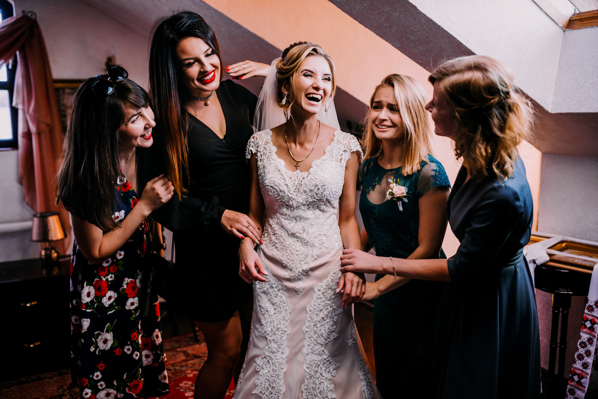 Інтернаціональне весілля в Дубенському замку. Весільний фотограф | Рівне | Львів | Ваш фотограф на весілля